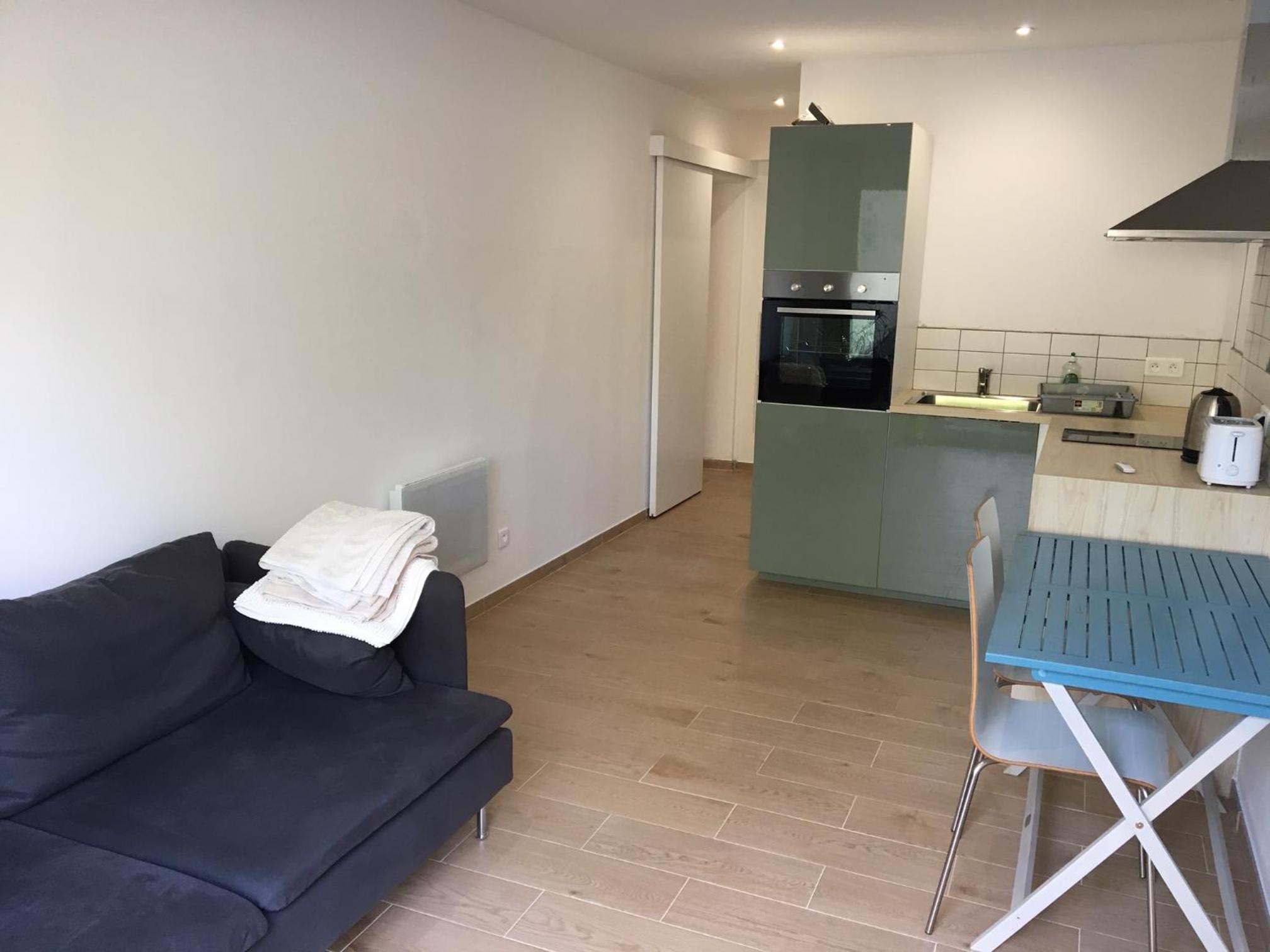 Les Mimosas Apartments photo 2
