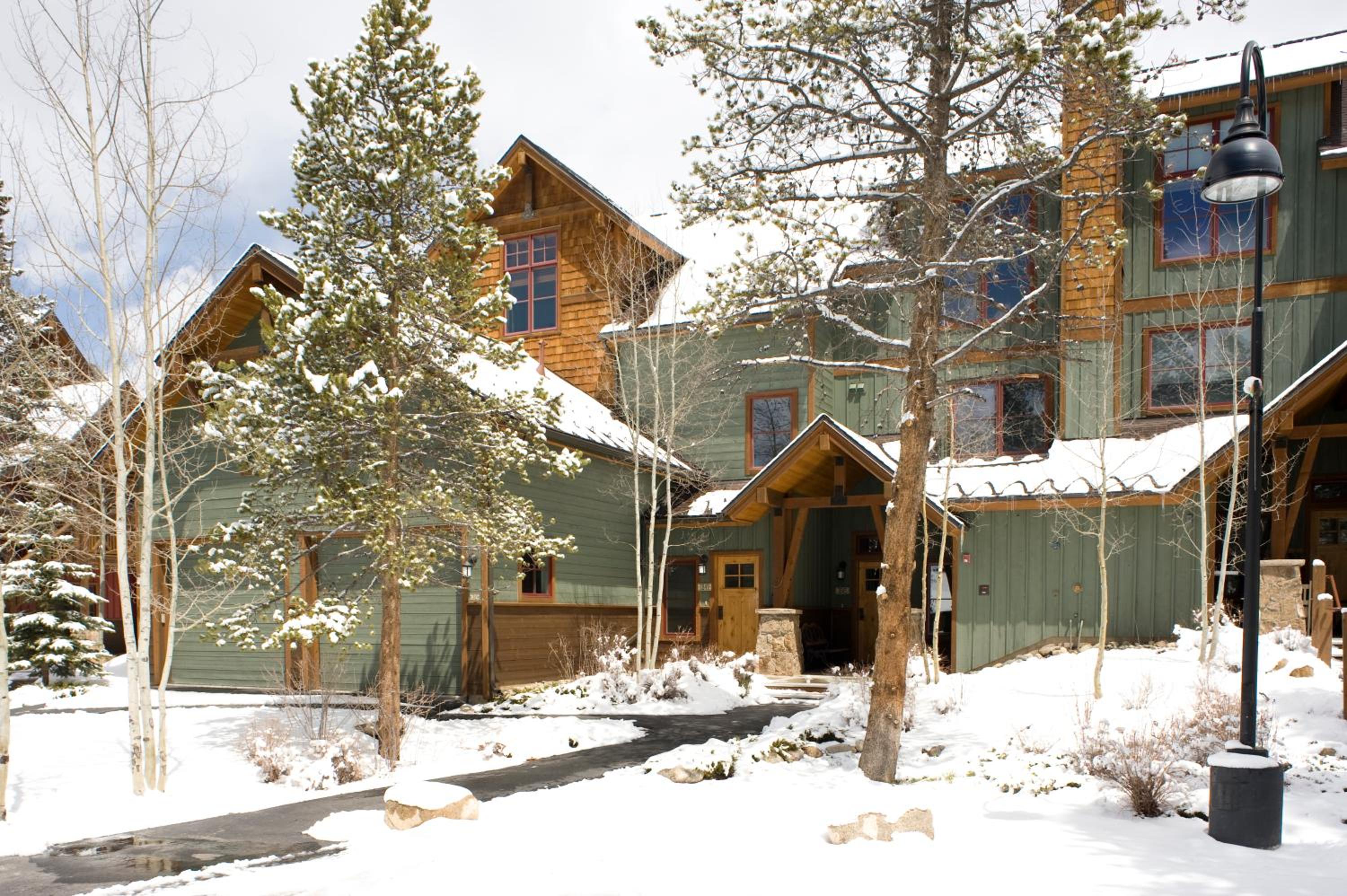 Lakeside Village by Vail Resorts view 3