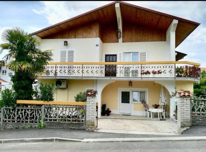 Hotel Apartment Lili - Image 1