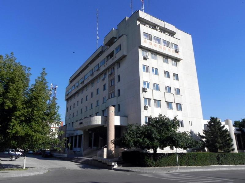 hotel building