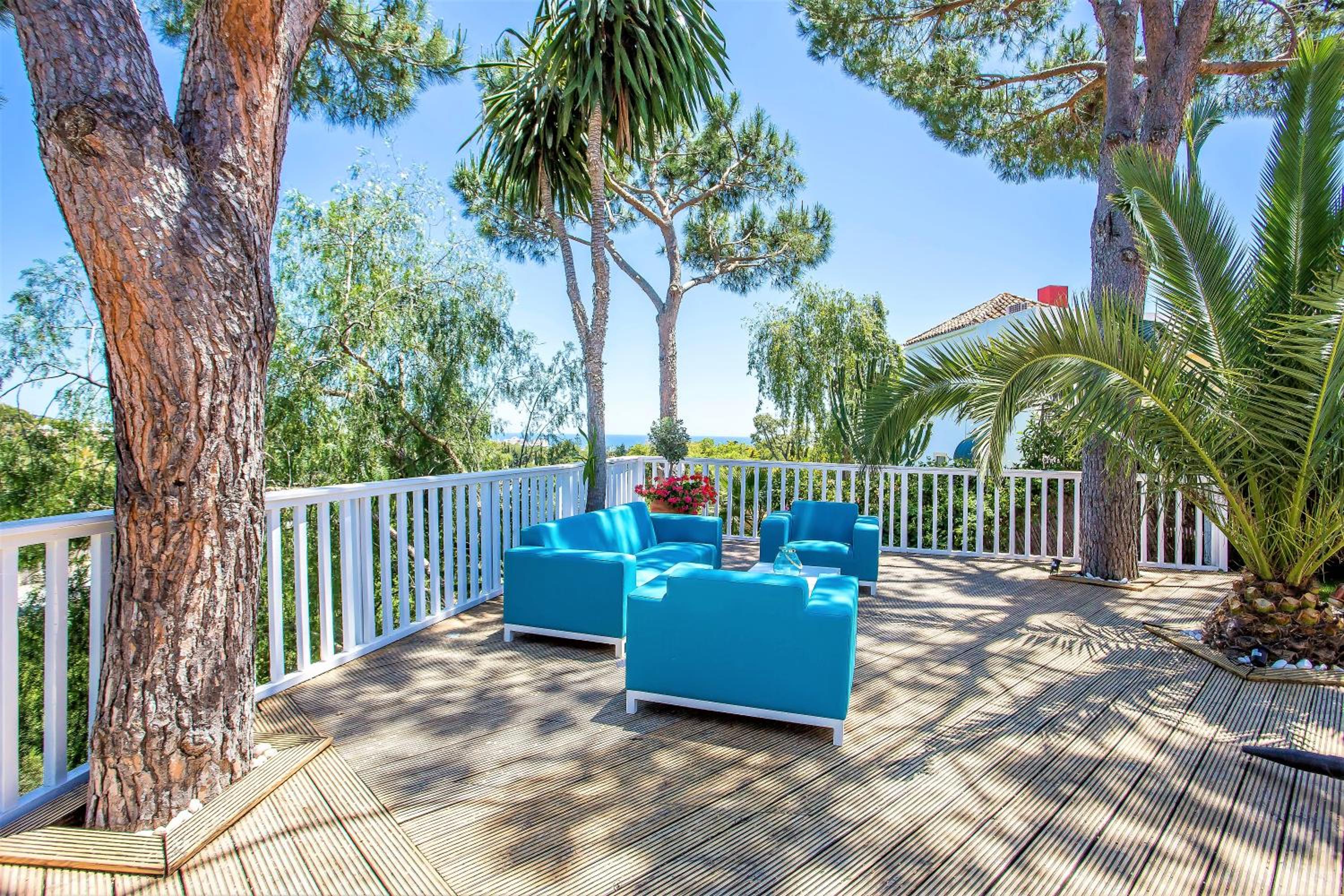 Marbella Vacations - Luxury Villa with swimming pool and Jacuzzi - Property Image 38