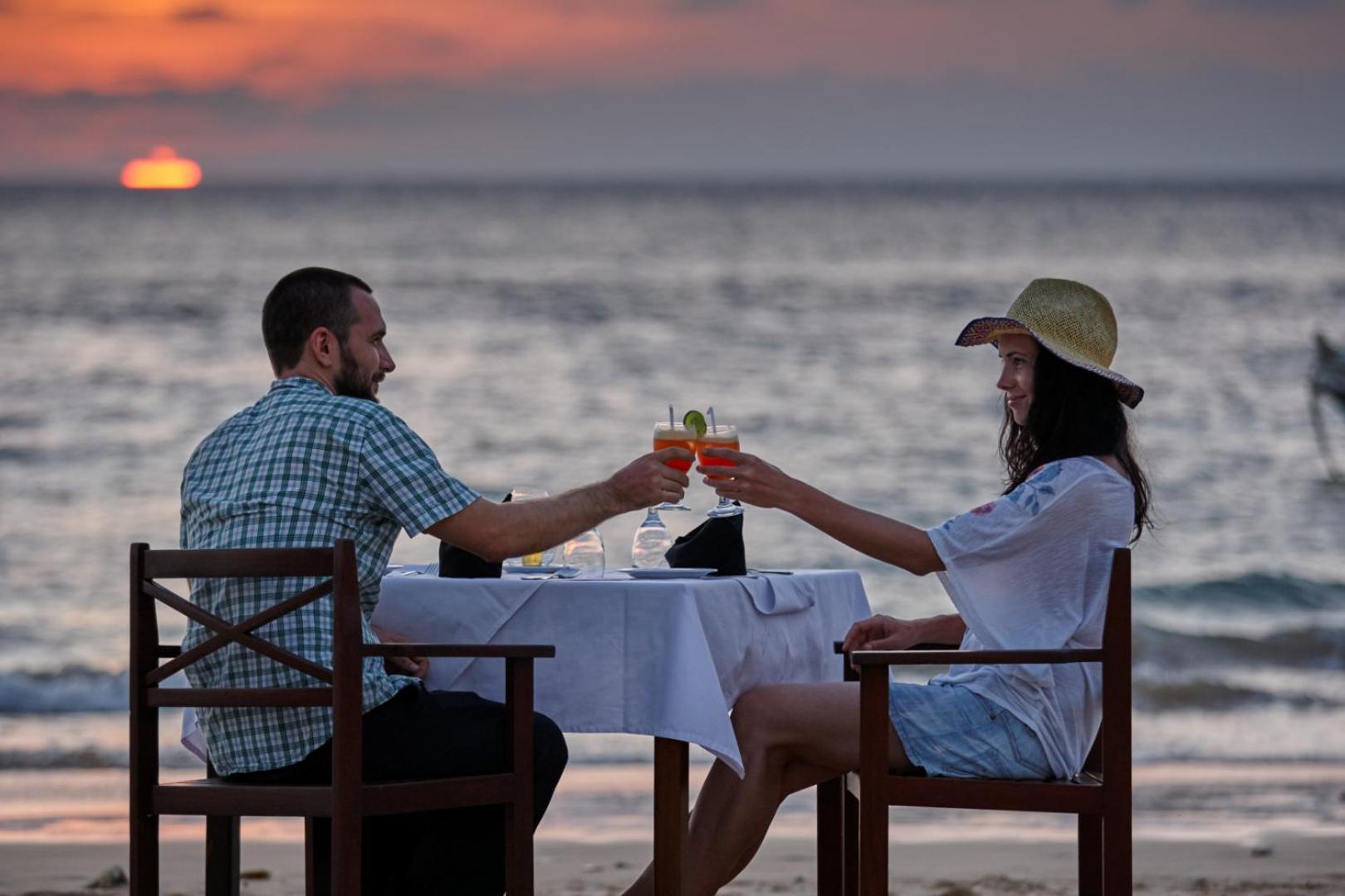 Coral Sands Hotel