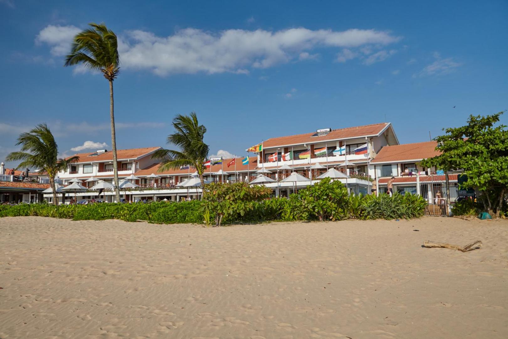 Hotel Coral Sands Hotel - Image 1