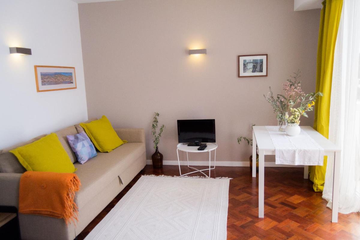 Cozy apartment - Historic Center of Funchal, Madeira view 3