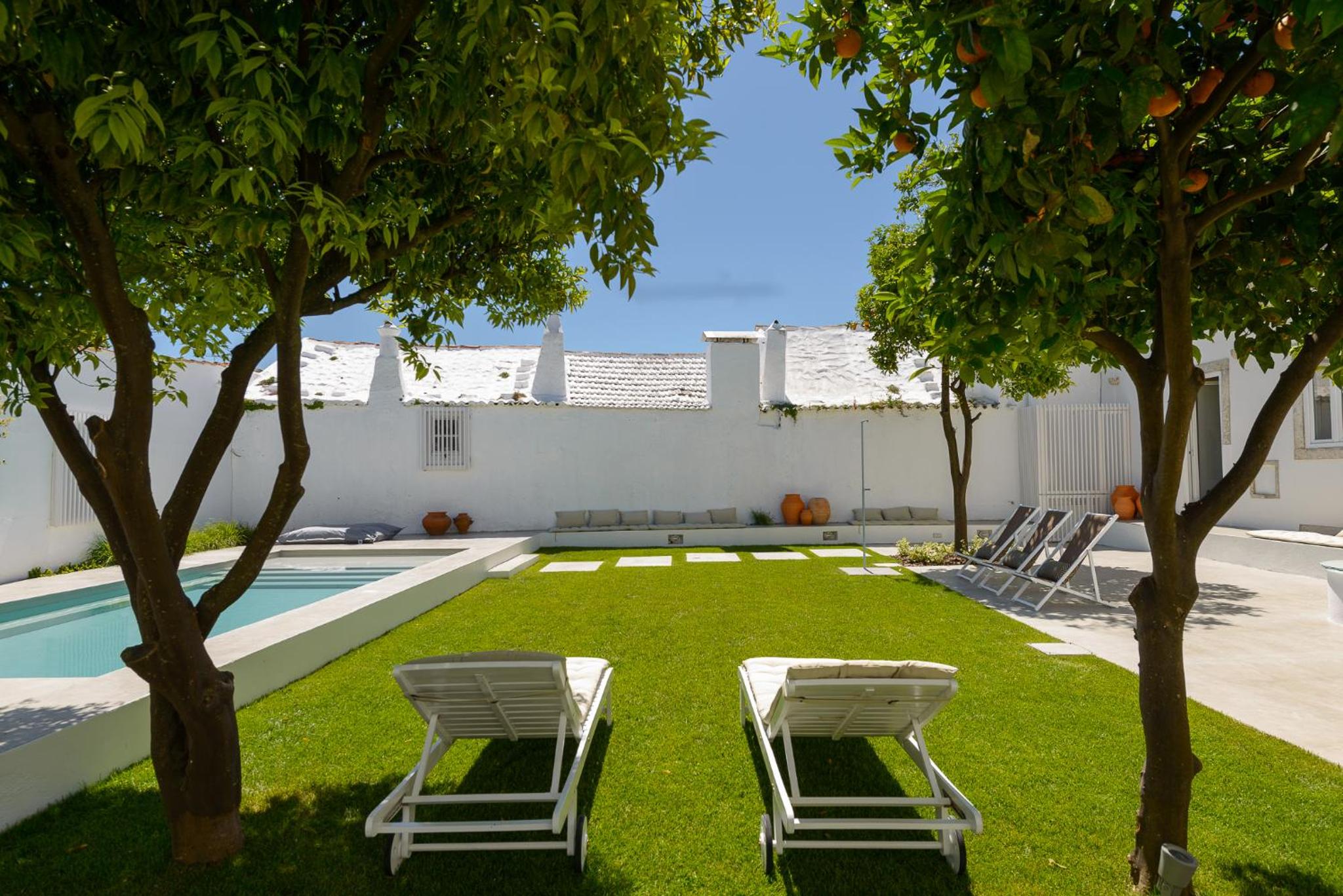 Dona Graca Lisbon Apartments