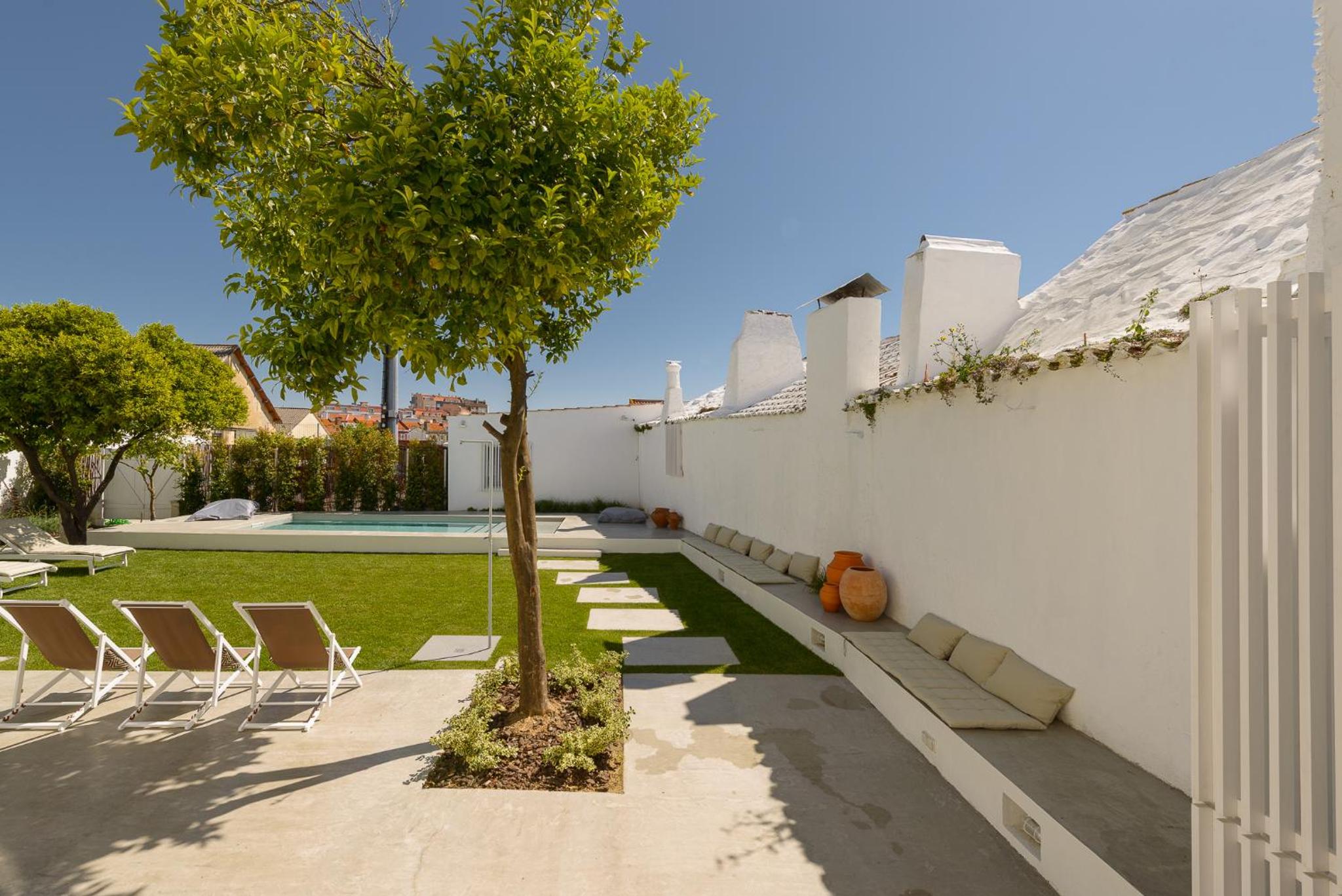 Dona Graca Lisbon Apartments