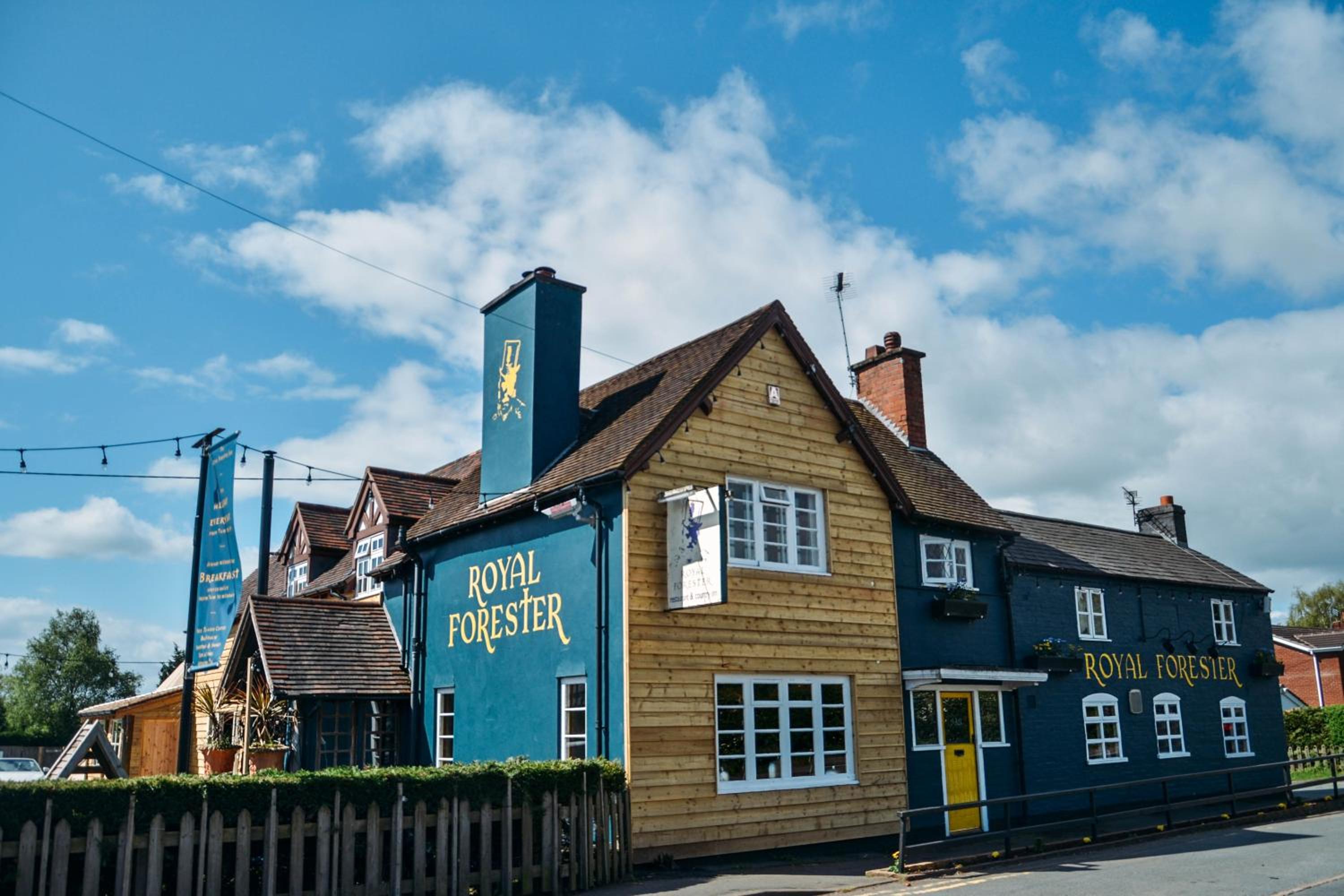 Hotel Royal Forester Country Inn - Image 1