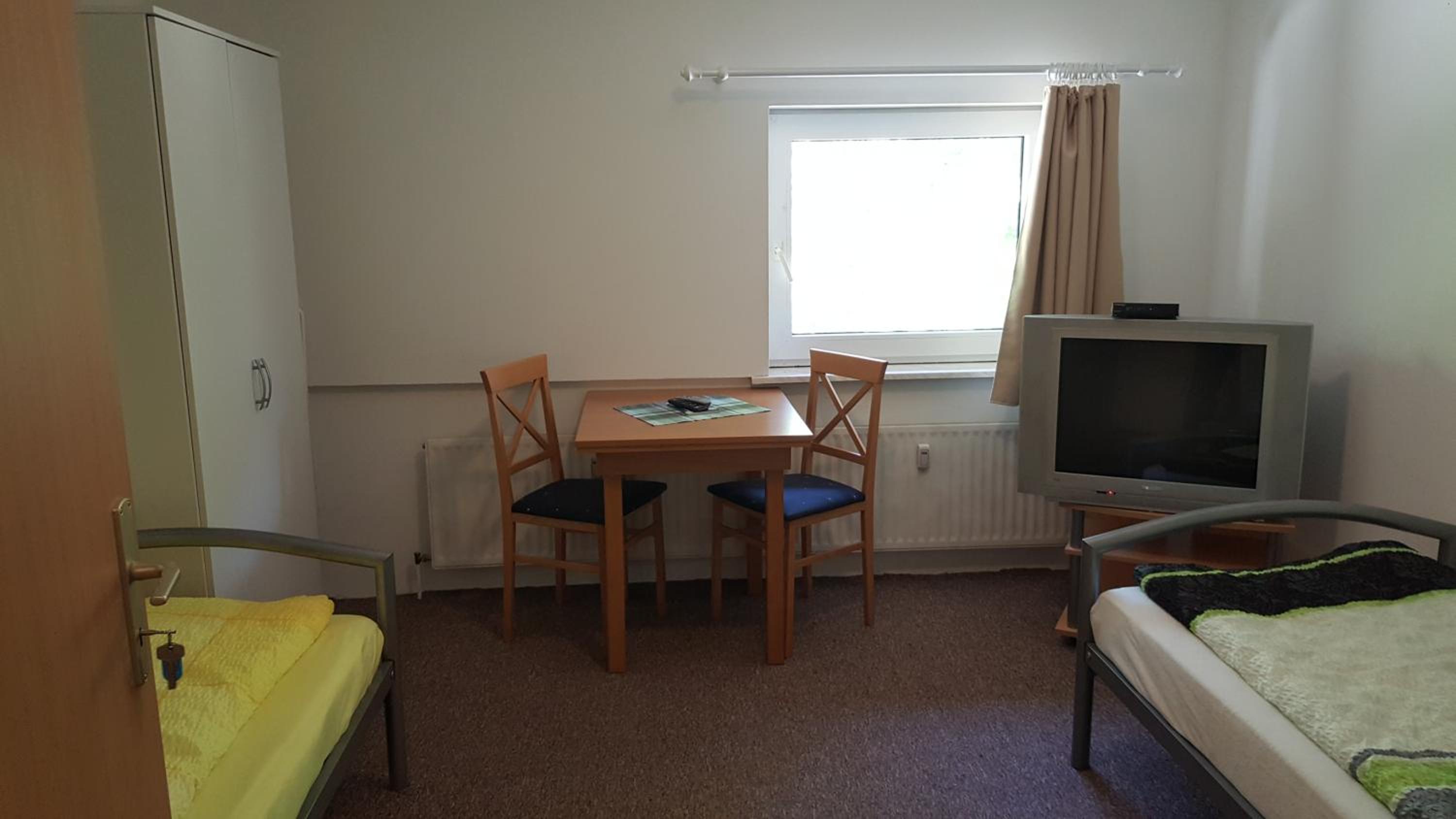 GÄSTE-WOHNUNG 