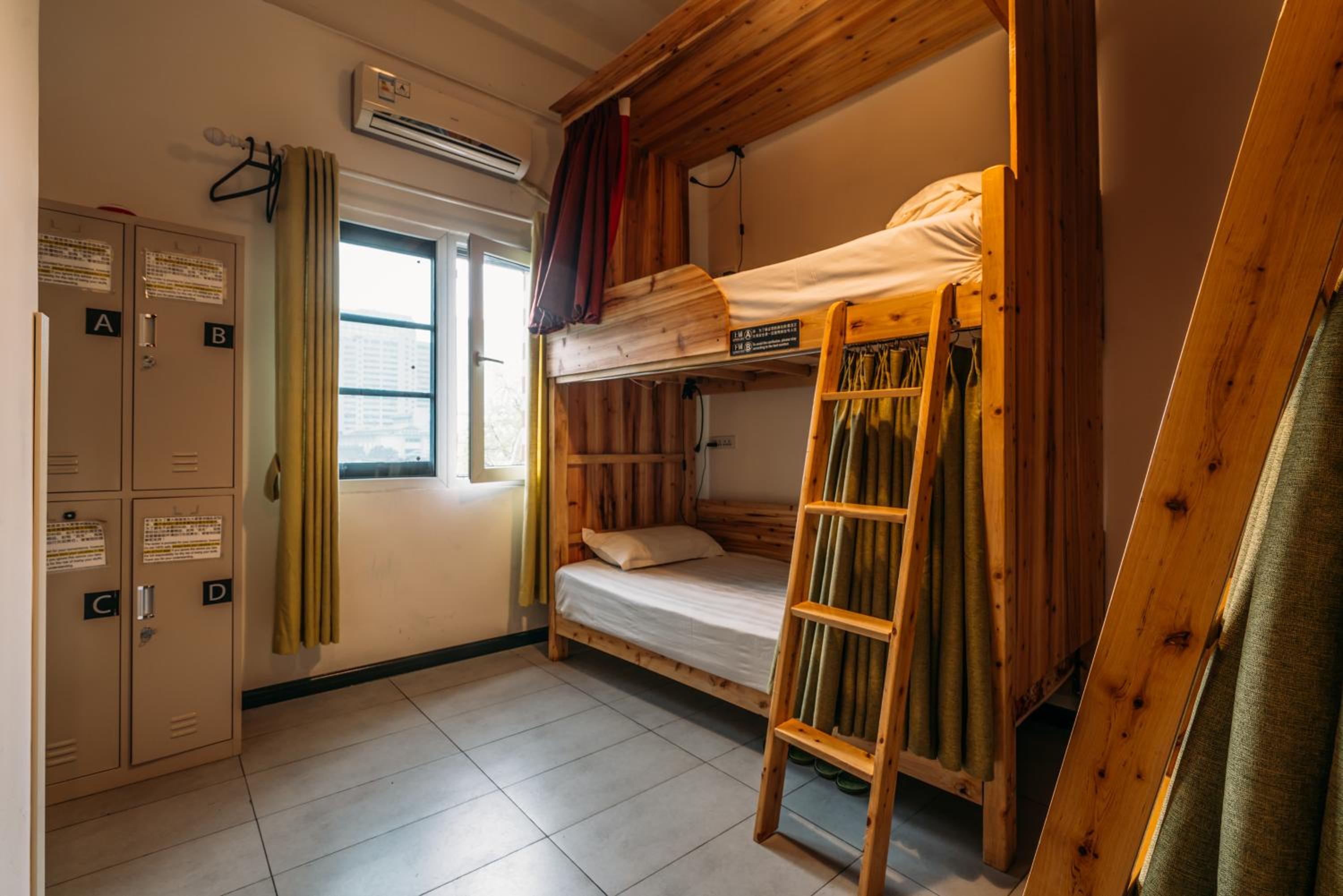 POSHPACKER - Chengdu Flipflop Hostel photo 116 of 206