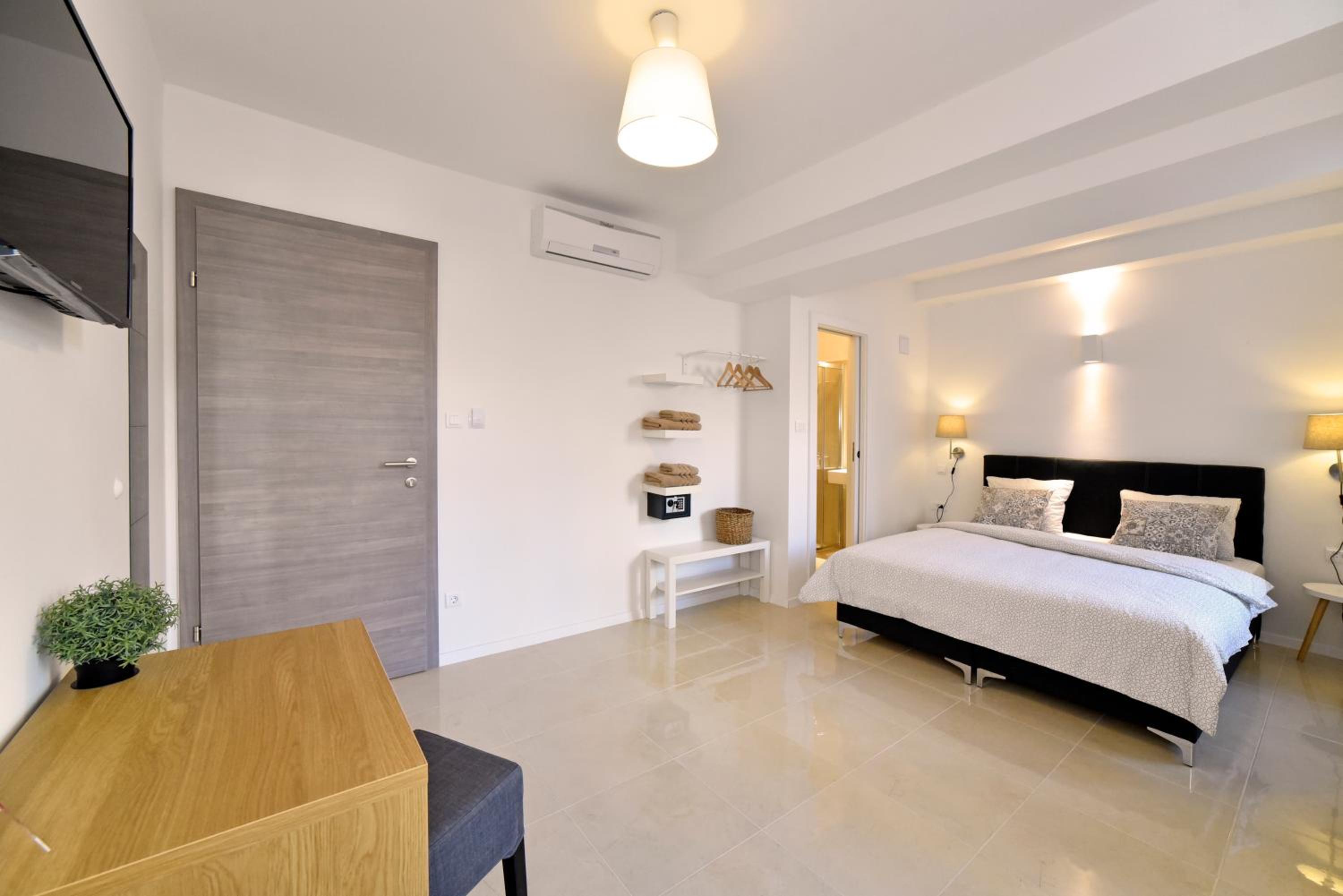 B&B Downtown Zagreb — photo 39