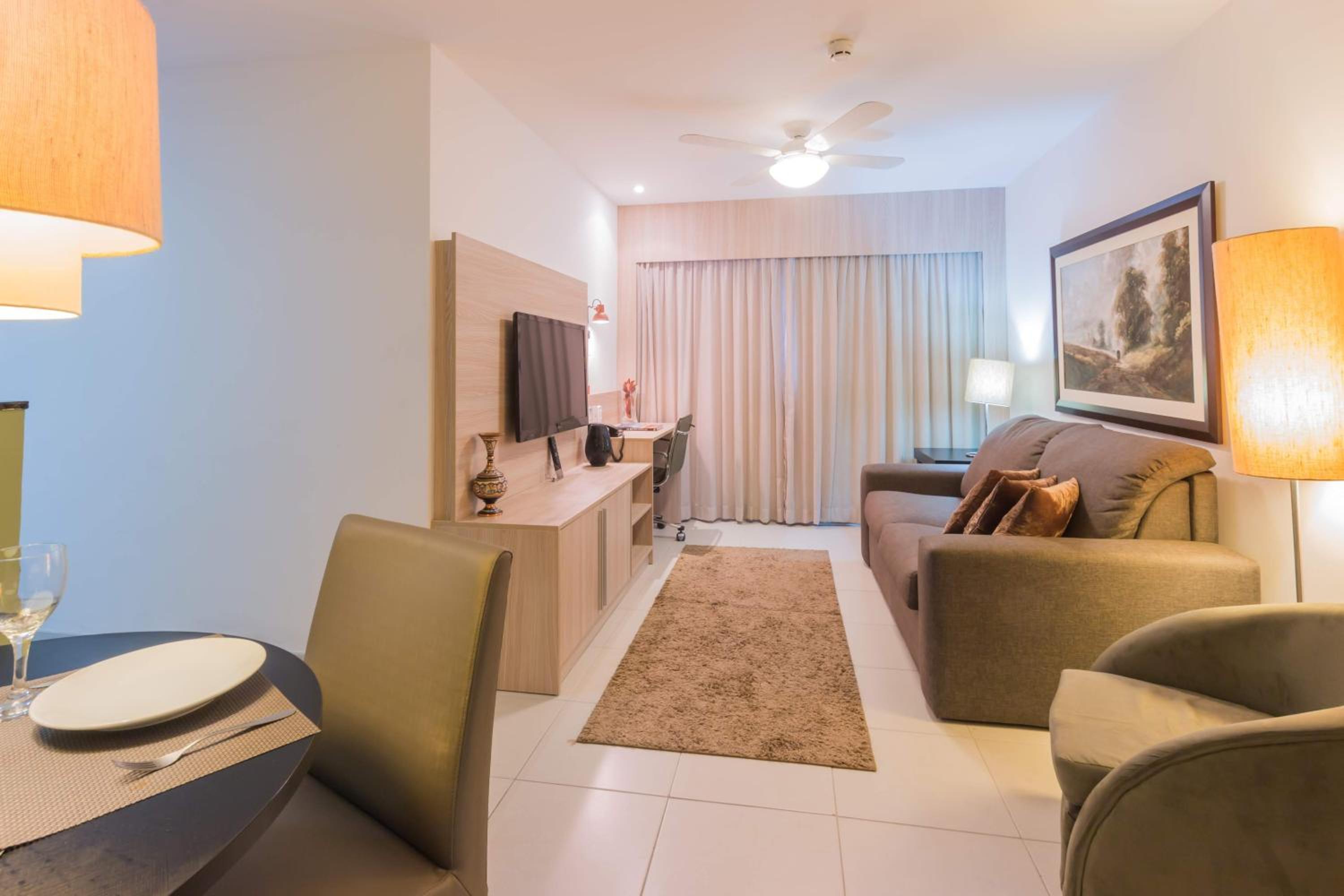 Excelente Flat em Boa Viagem 2 quartos Beach Class Ideal para Família ou Negócios NOB2105