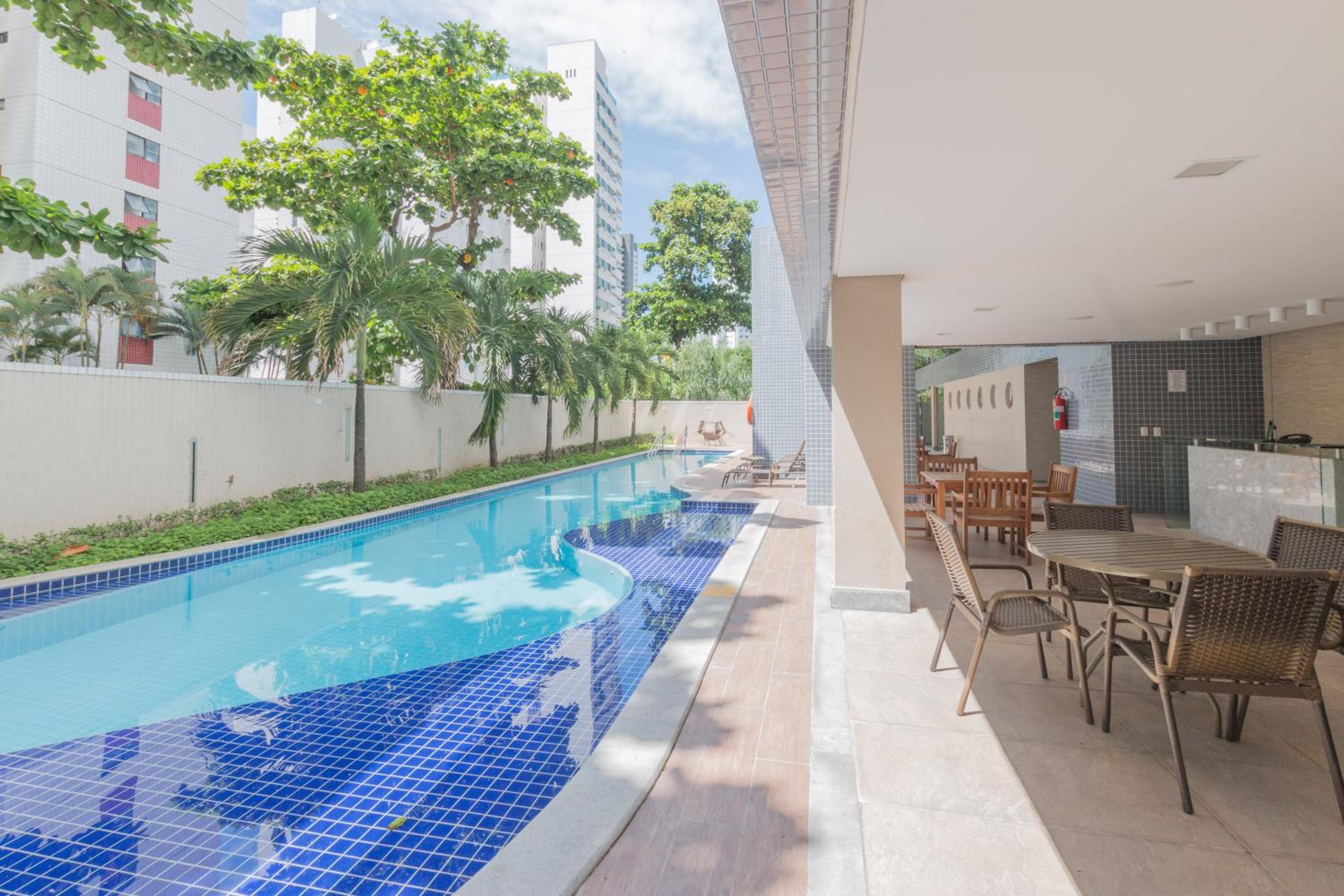 Excelente Flat em Boa Viagem 2 quartos Beach Class Ideal para Família ou Negócios NOB2105