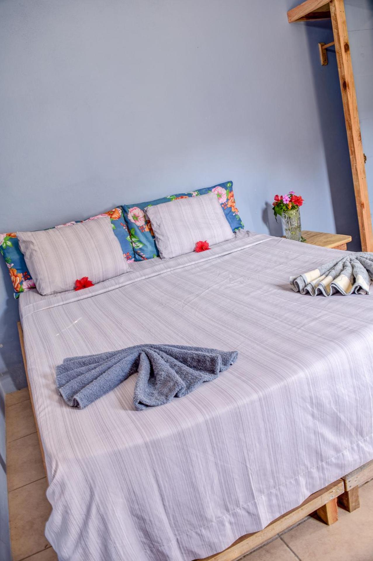 Photo 136