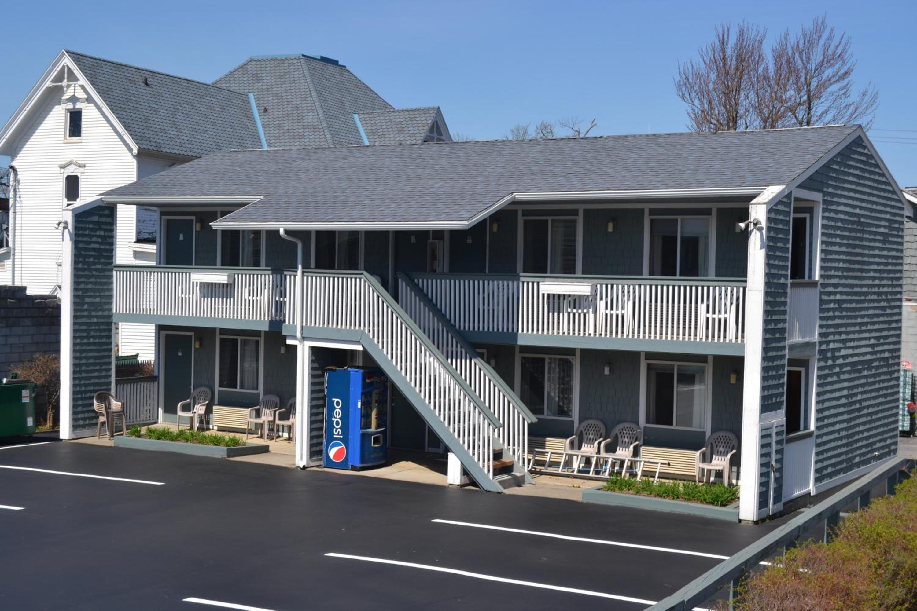 The Ship Motel