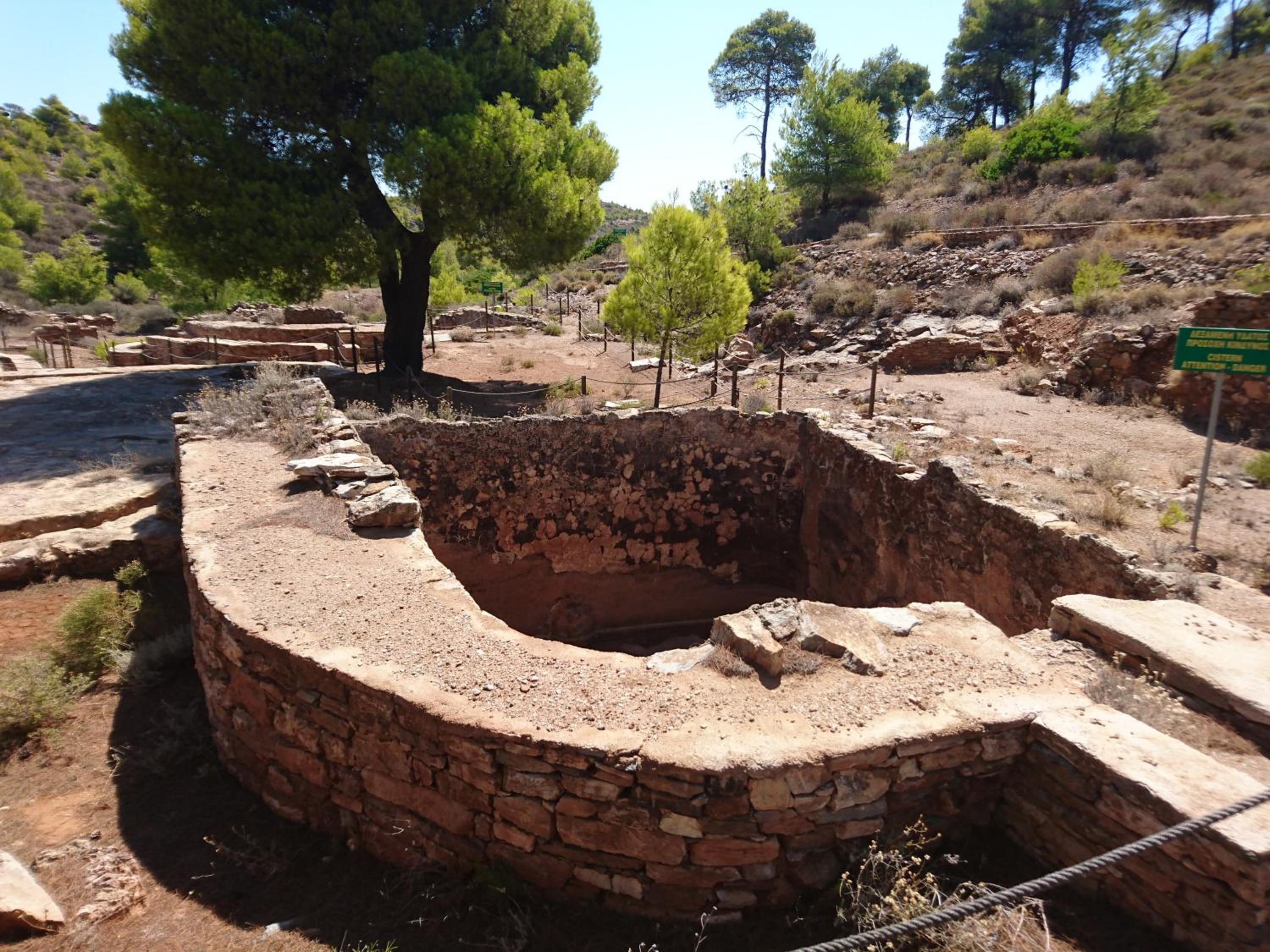 Villa Adamite