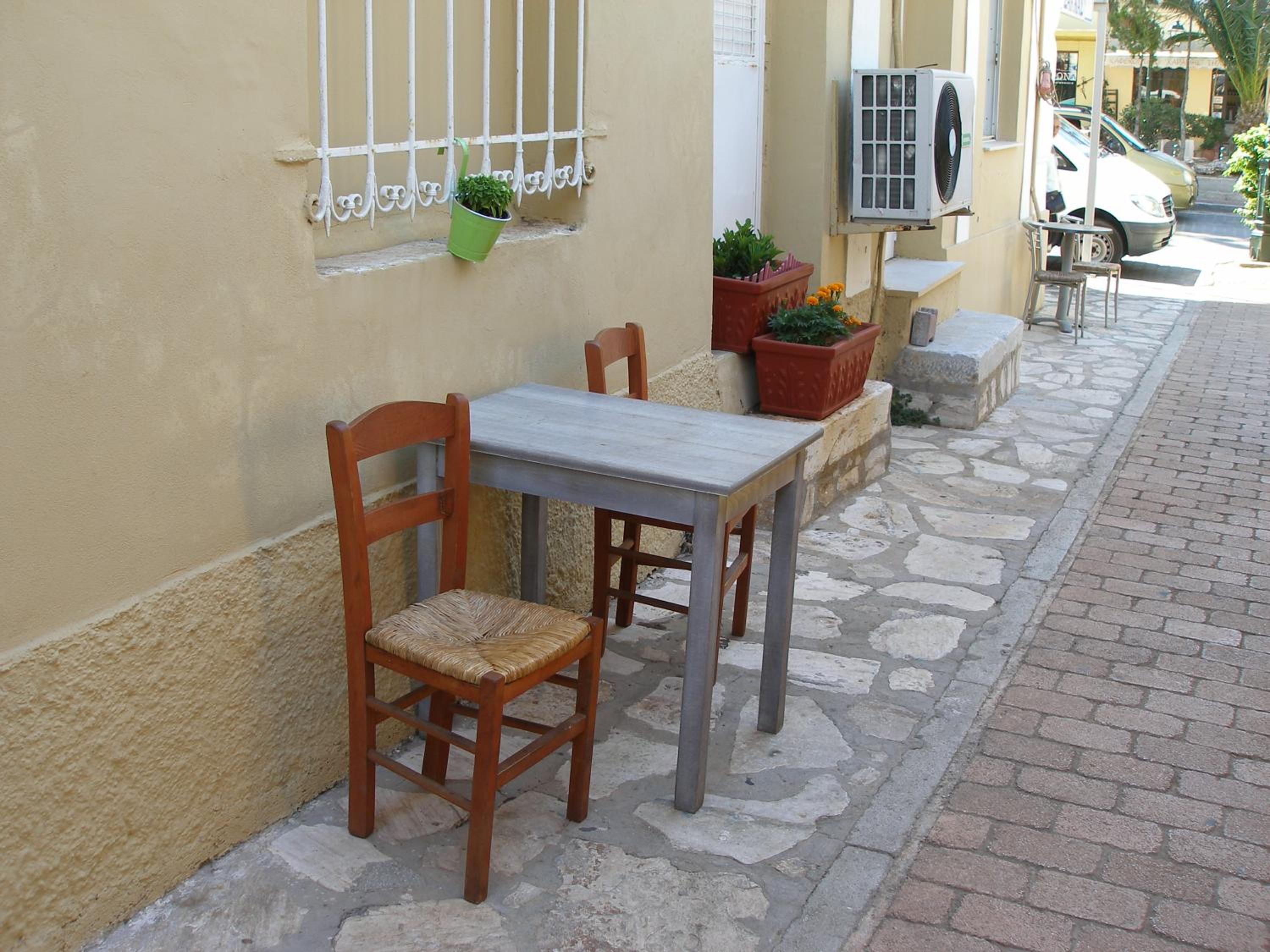 Villa Adamite