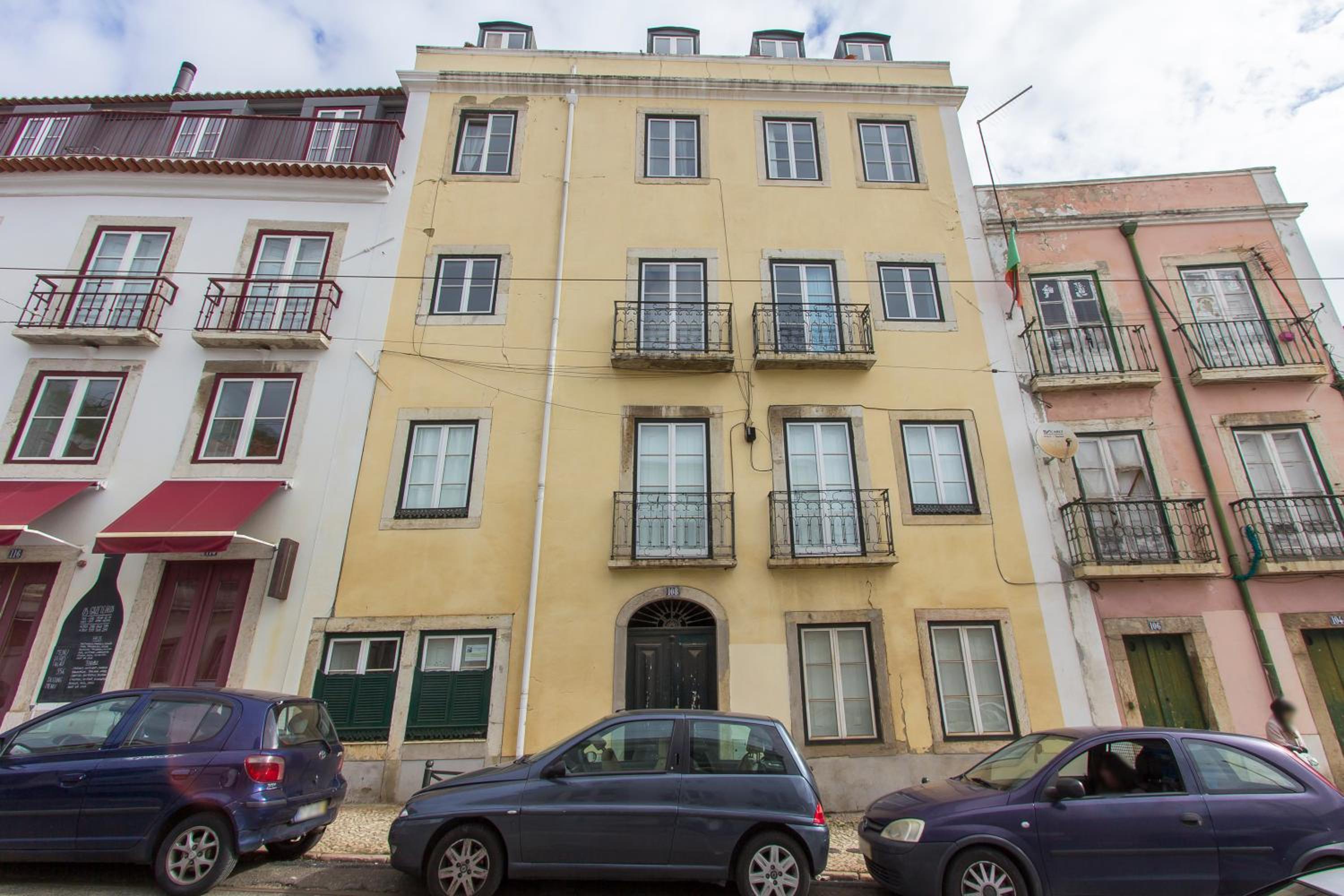 Alfama Tailor Made Green House With a View #2 — Lisbon