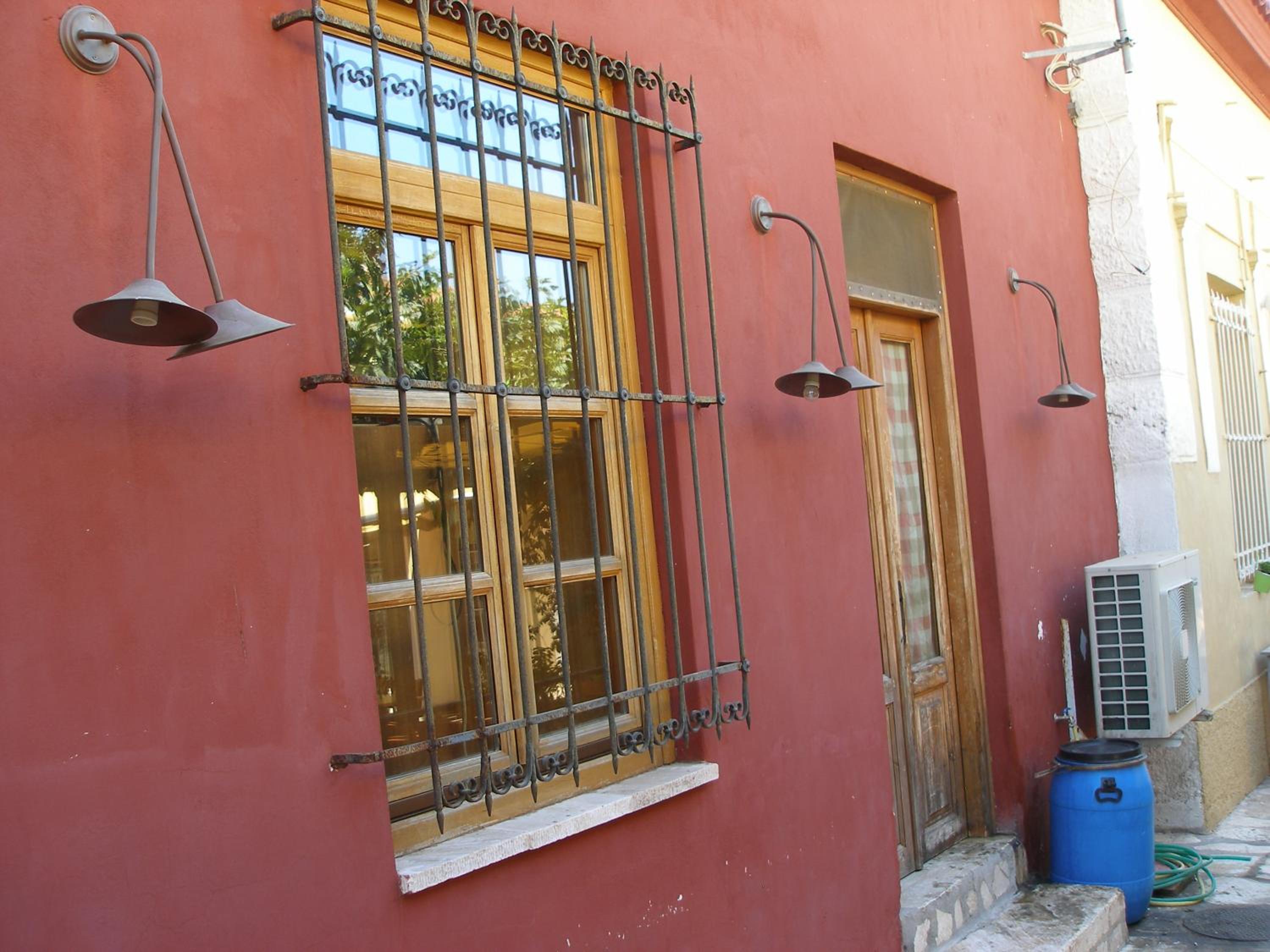 Villa Adamite