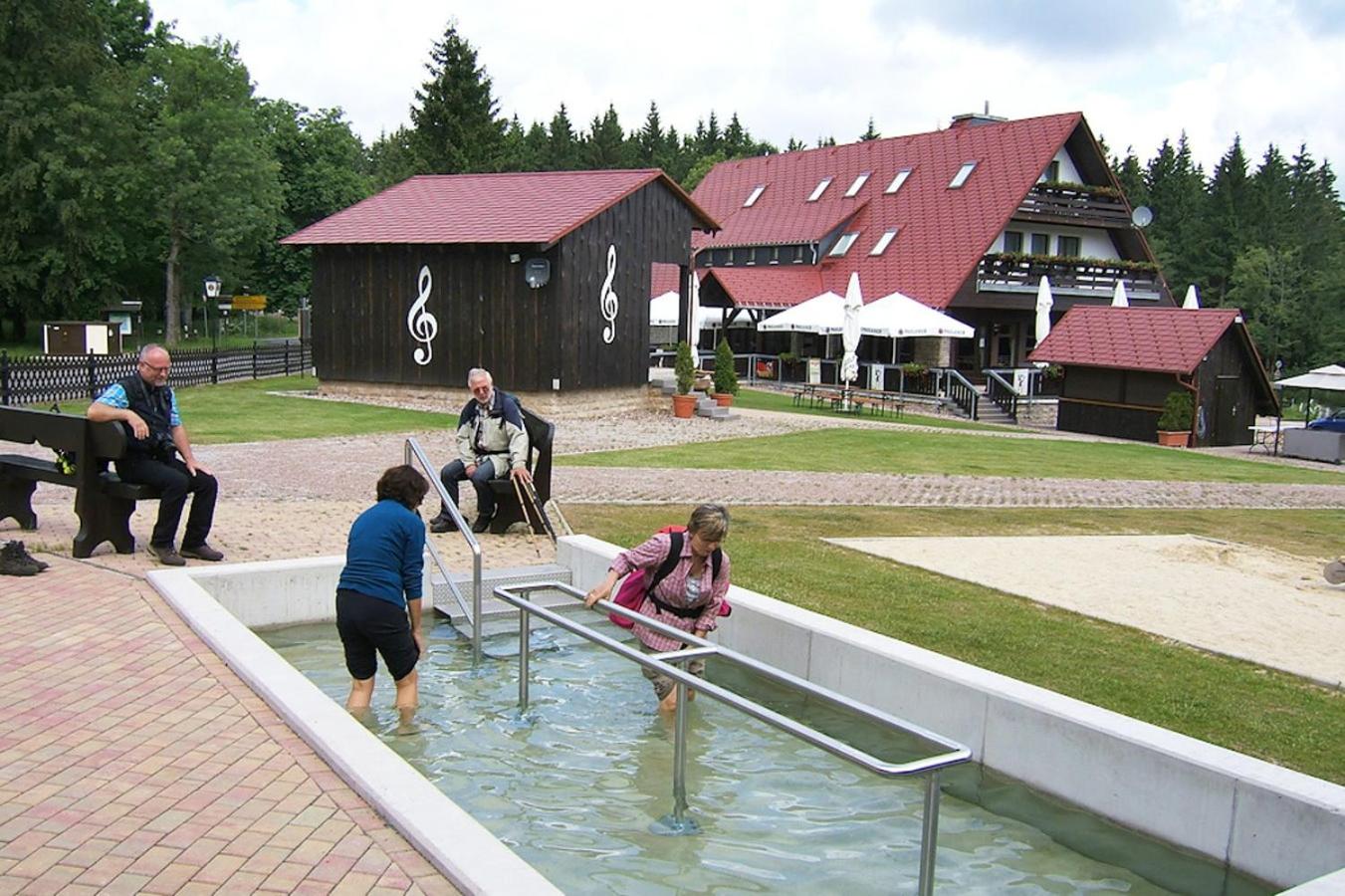 Berggasthof Heuberghaus, direkt am Rennsteig