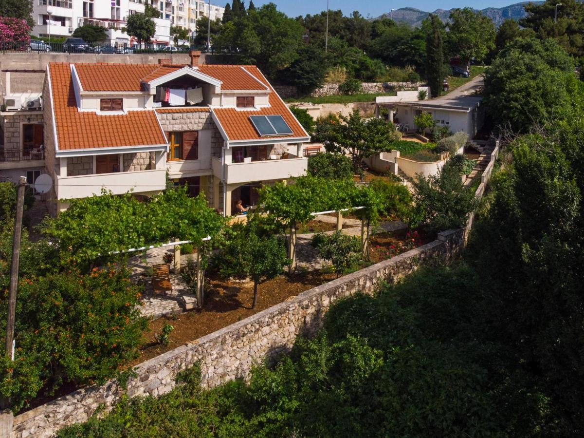 Madonna Guest House