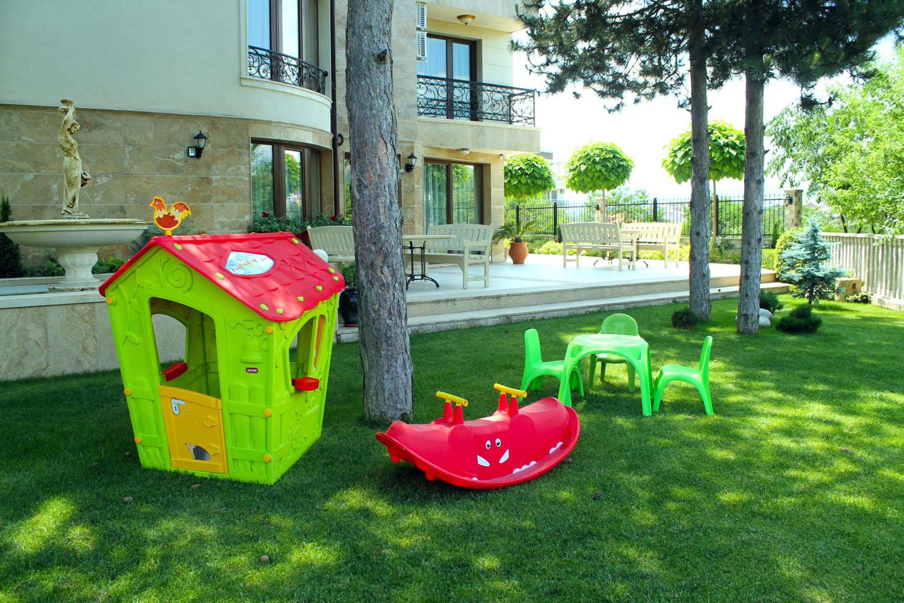 Garden Guest House