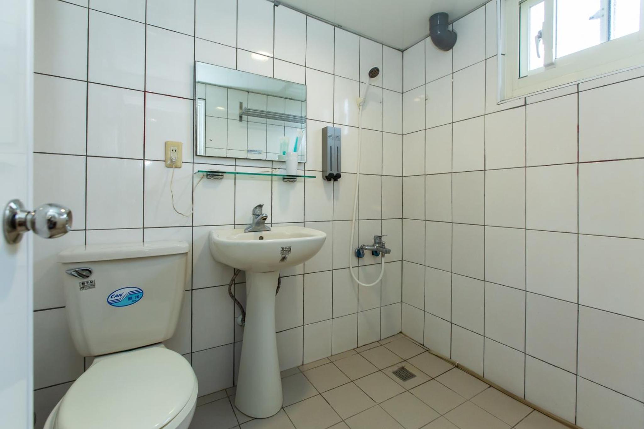 Mr. Lobster’s Secret Den design hostel