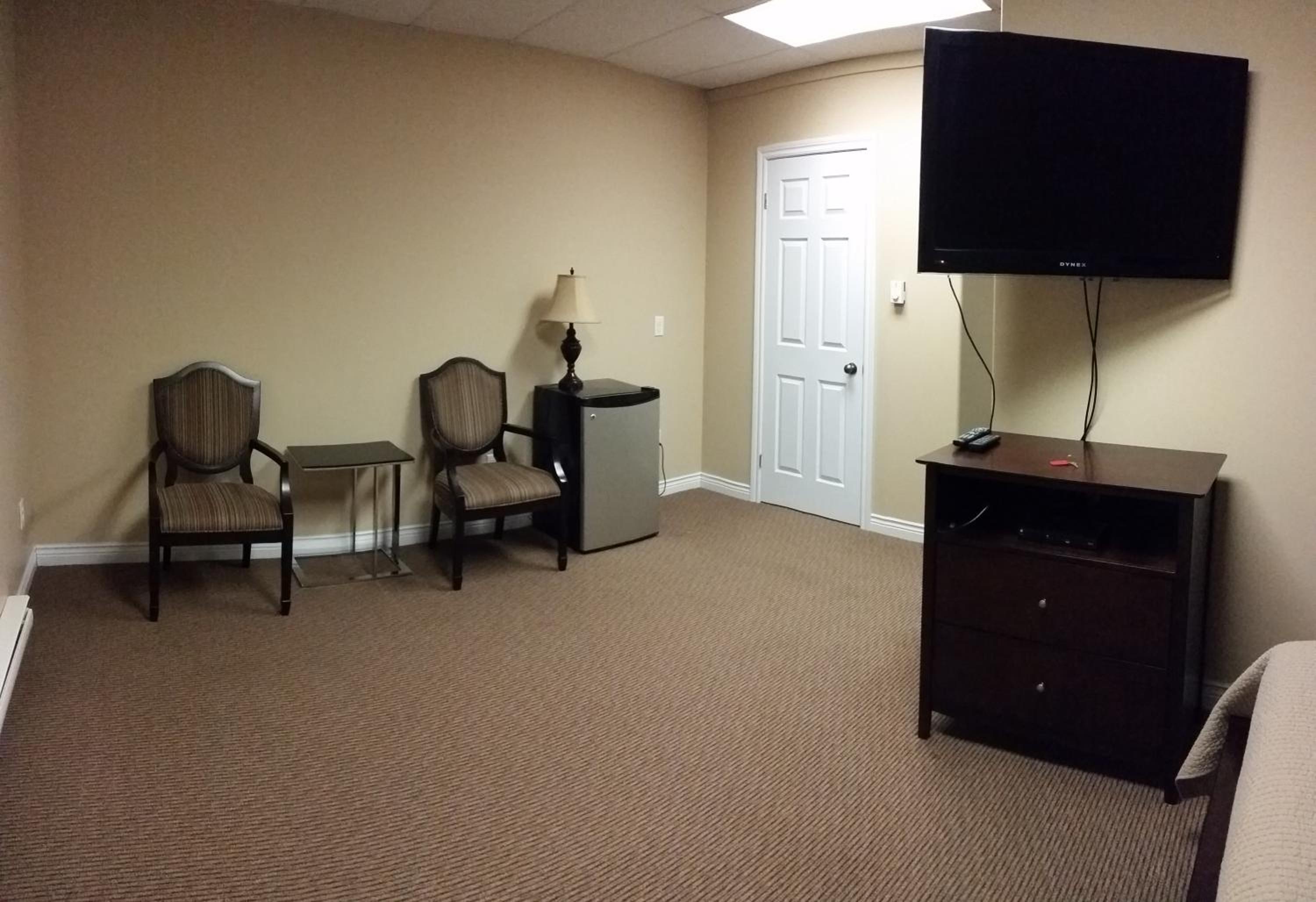 Riverview Suites