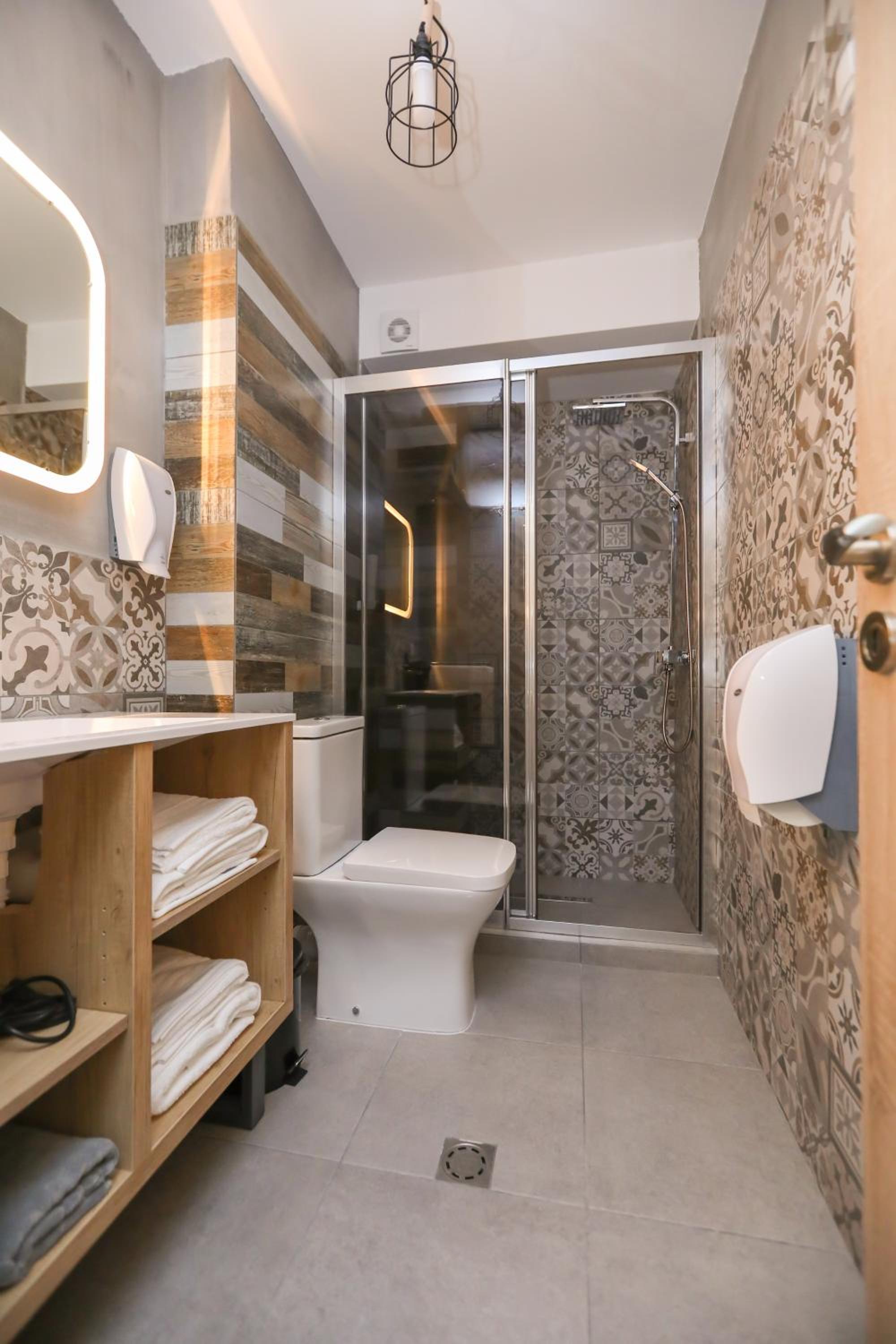 Artemis Apartments