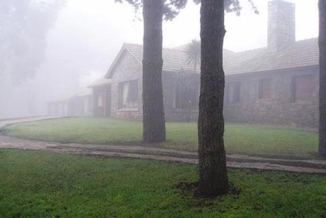 Los Nobles Hostal de Bosque