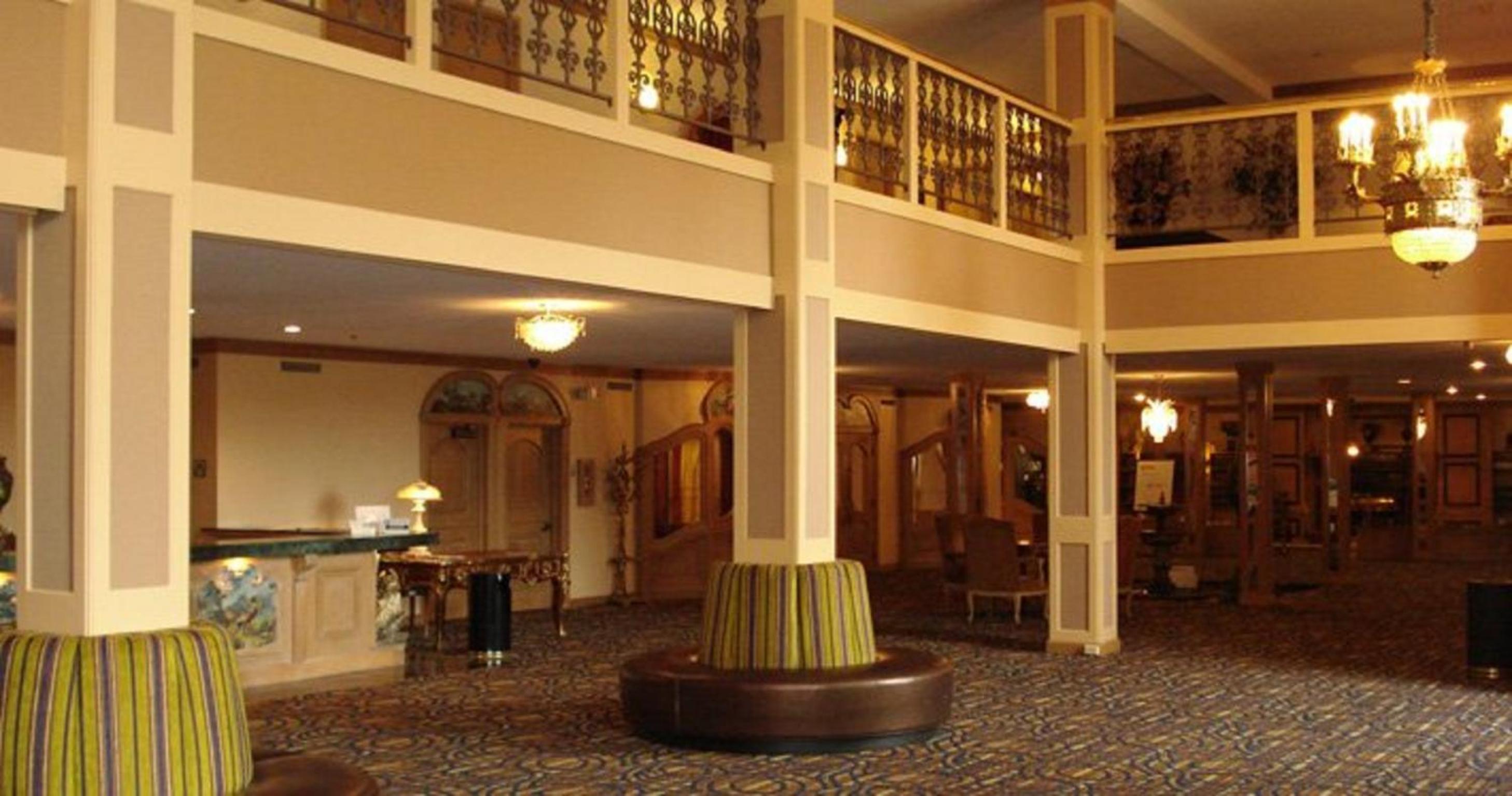 Chateau Hotel and Conference Center, Foto 101
