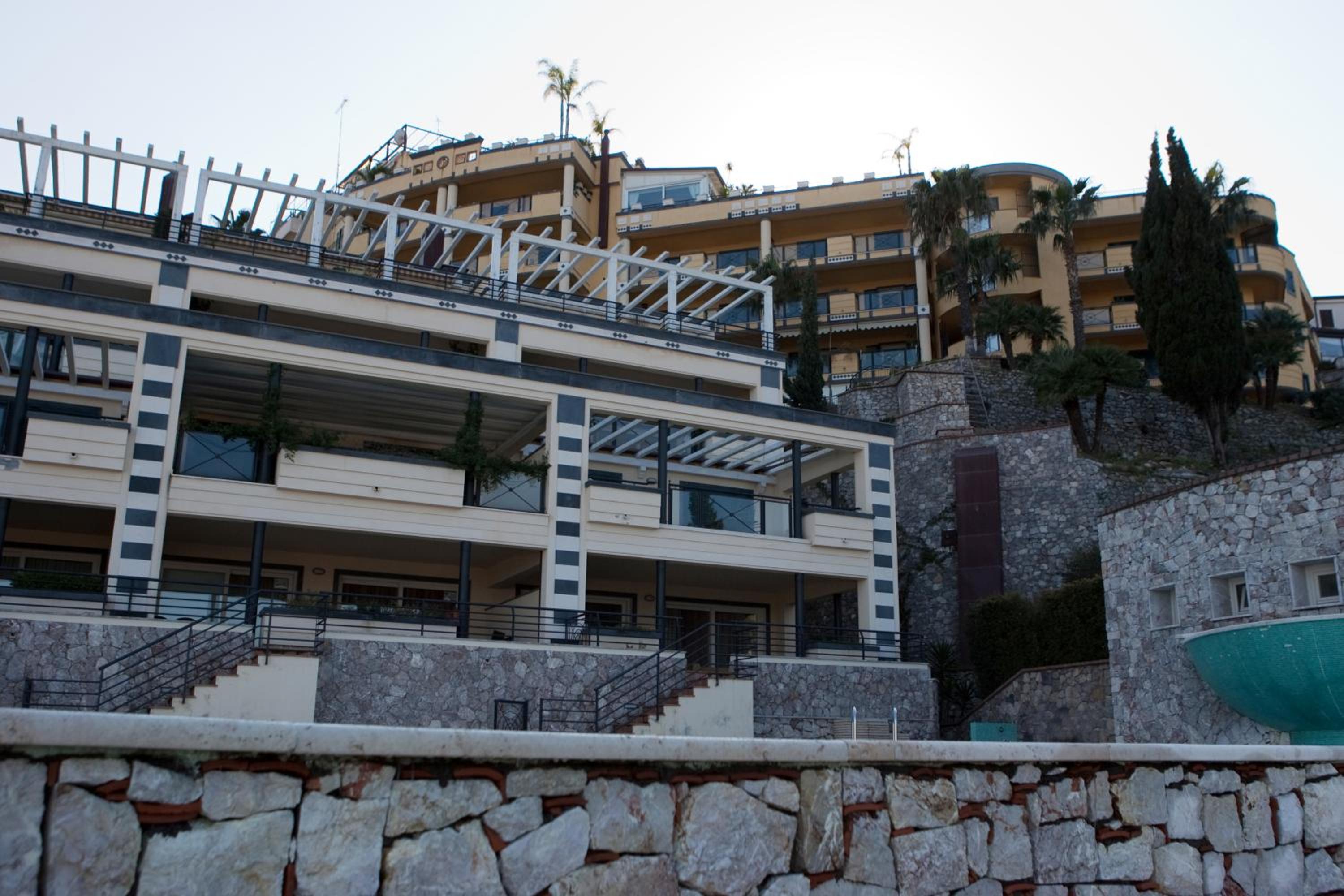 Hotel Taormina SeaView Apartment - Taormina Holidays - Image 1