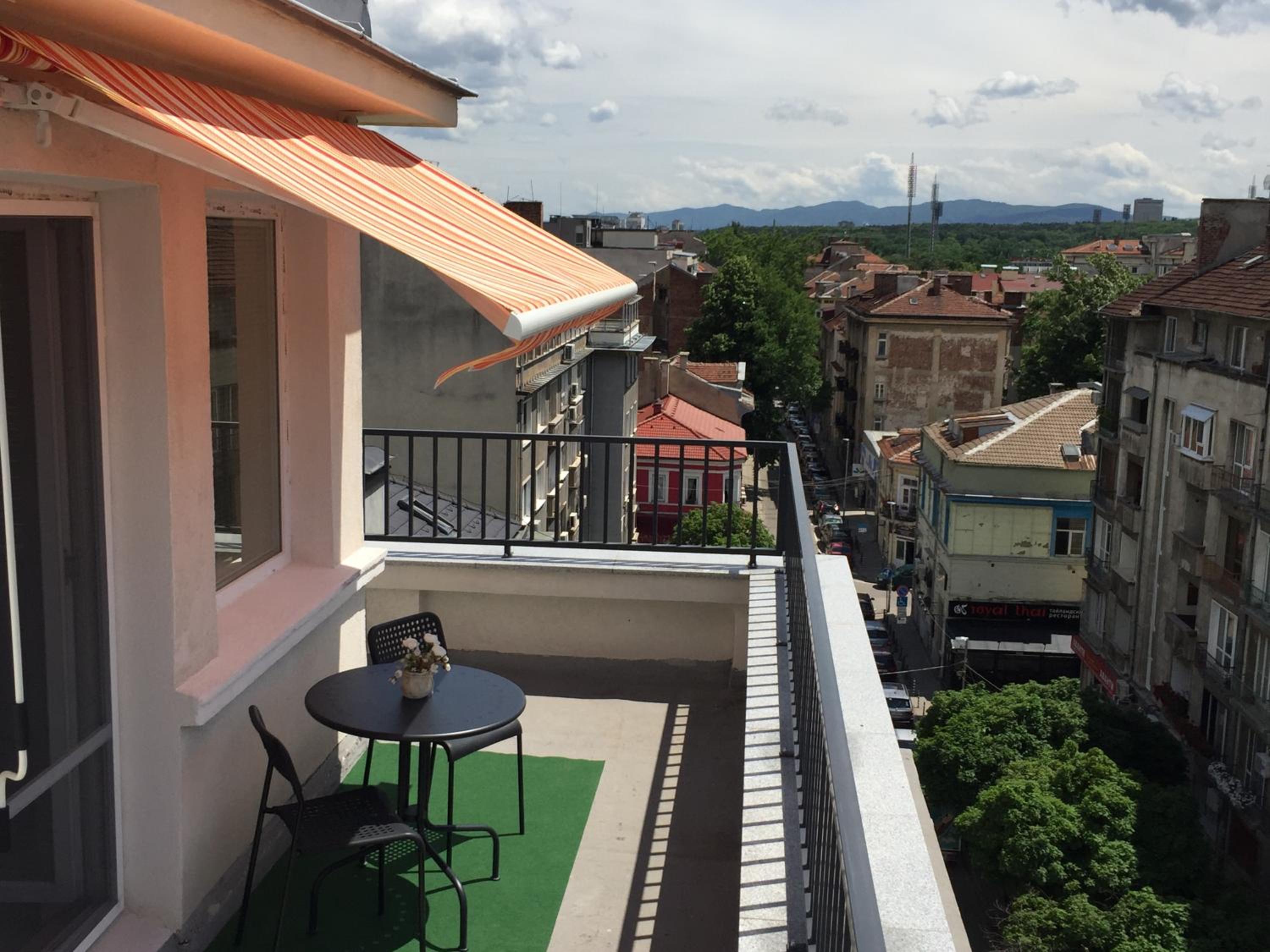 Rooftop Oscar Rooms