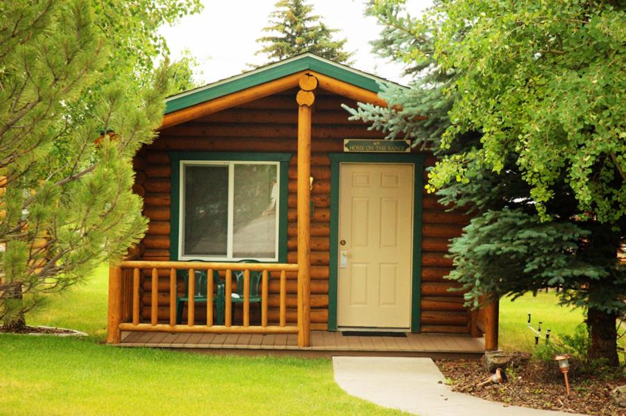 Cabin Creek Inn
