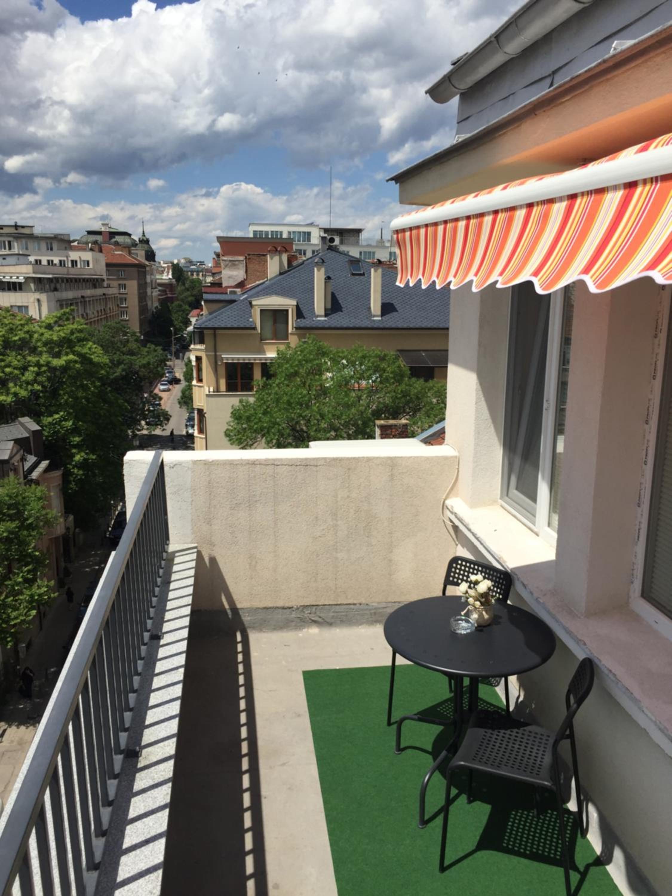 Rooftop Oscar Rooms
