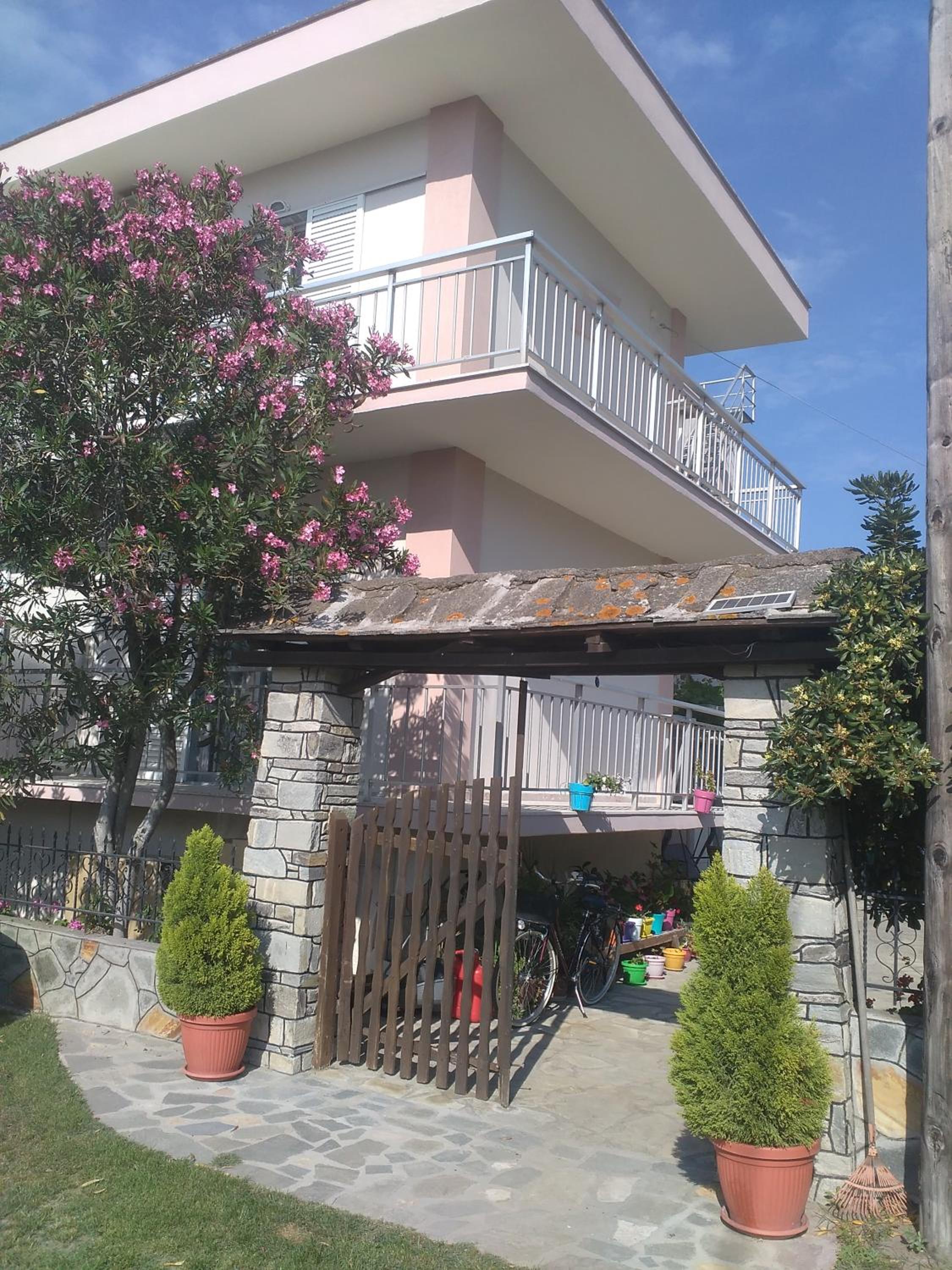 Patra Rooms Skala Prinou view 5