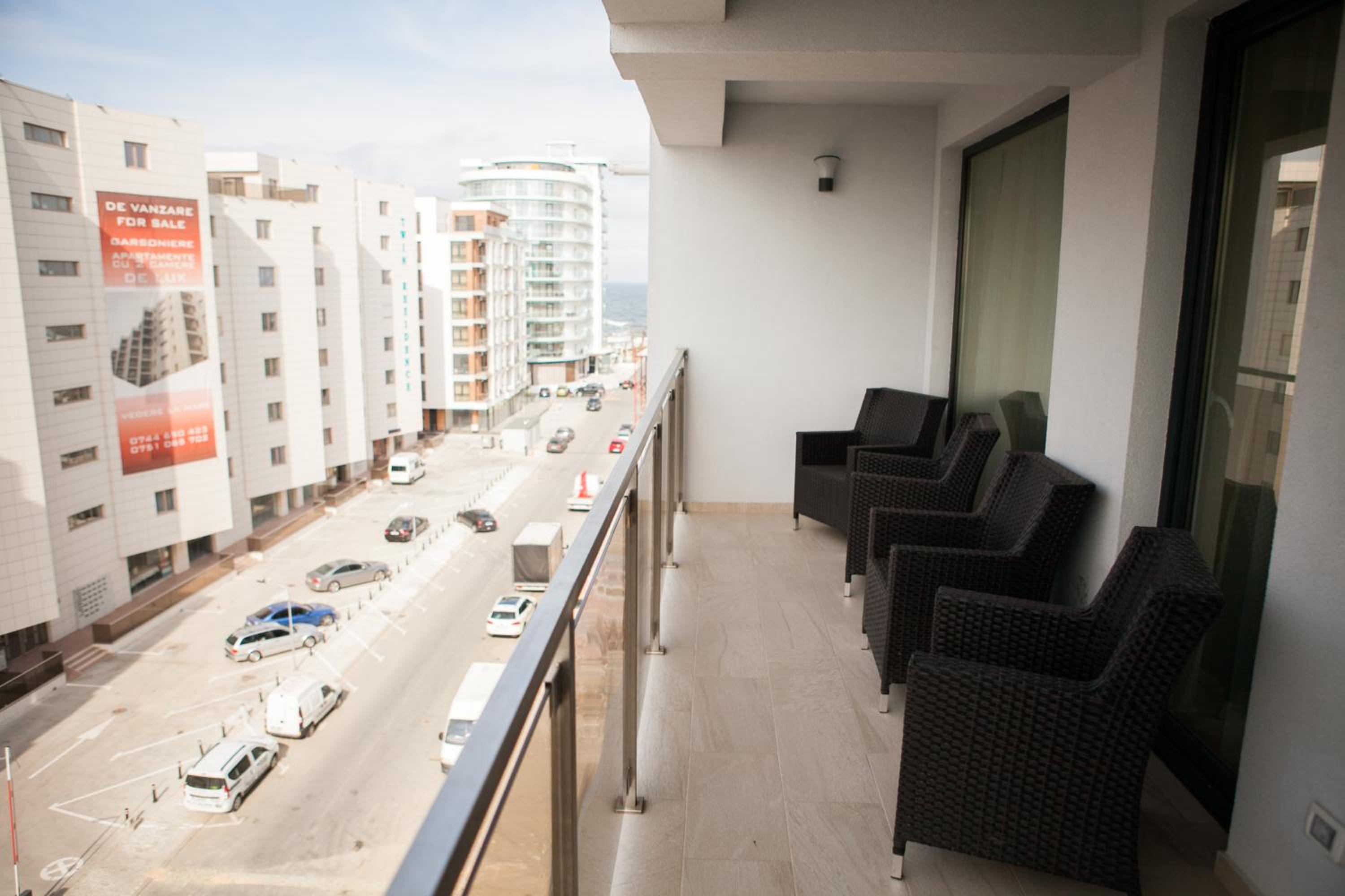 Miramar Residence