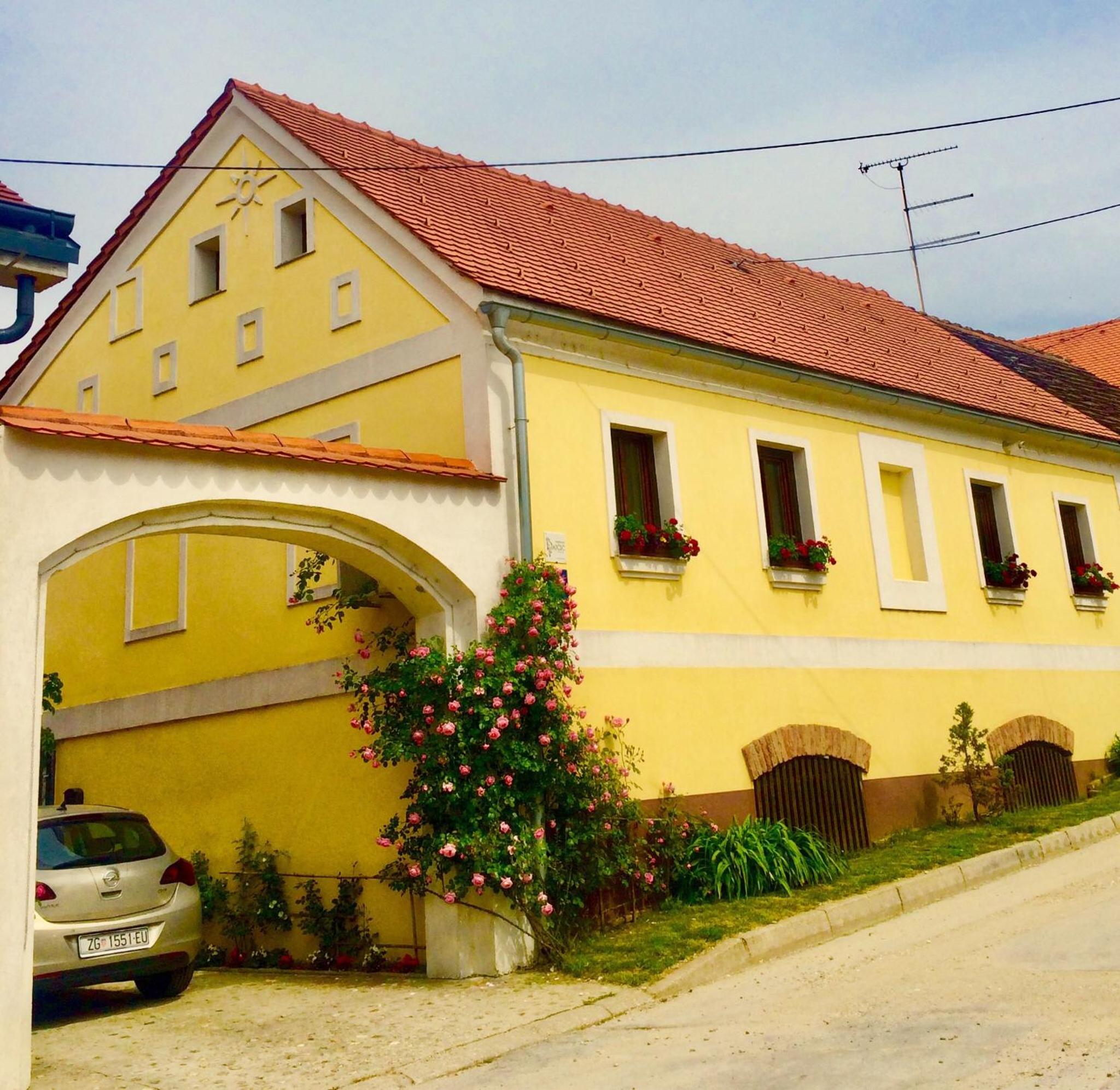 Apartments Dajčić