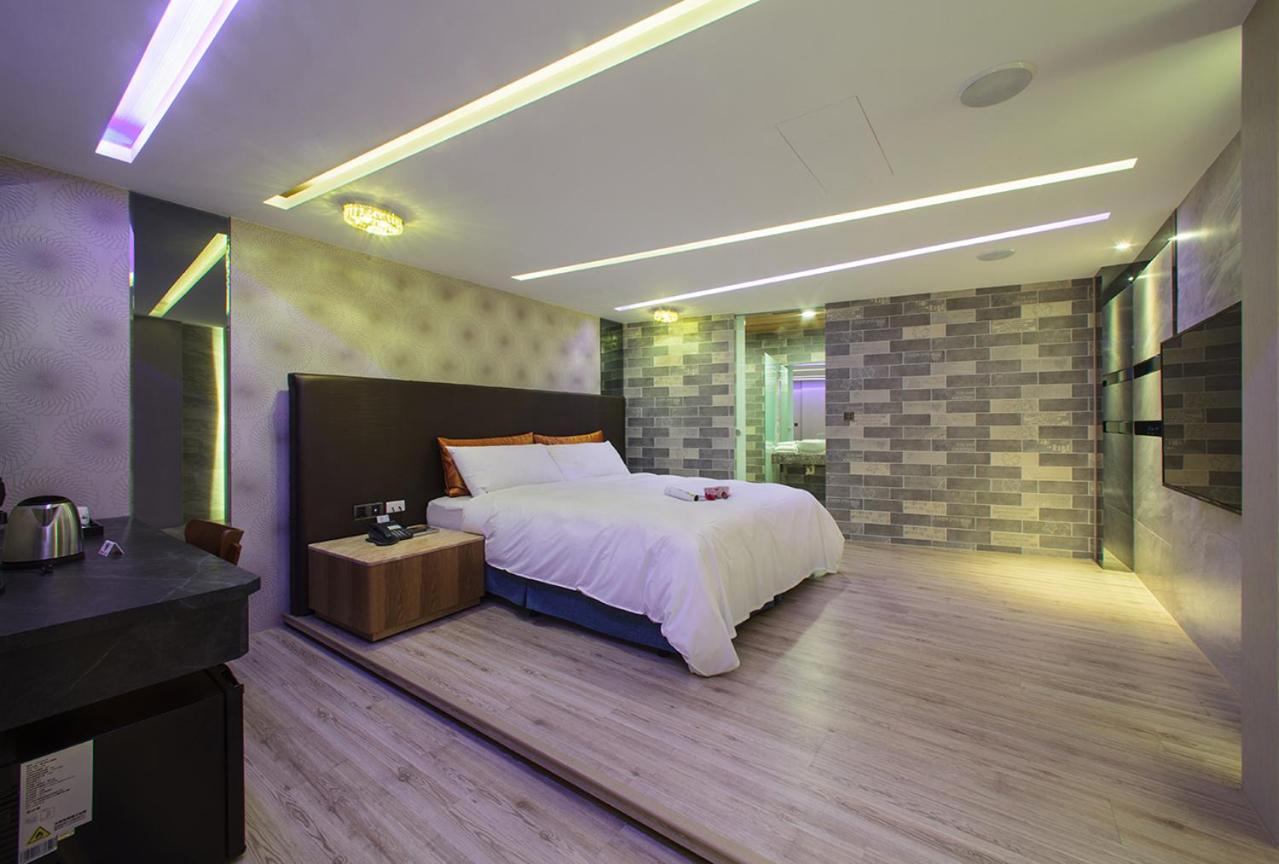 Chen He Motel