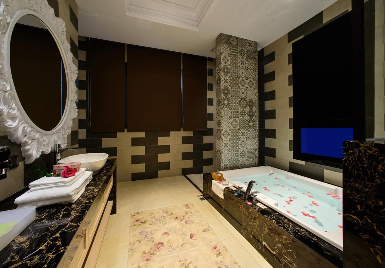 Chen He Motel