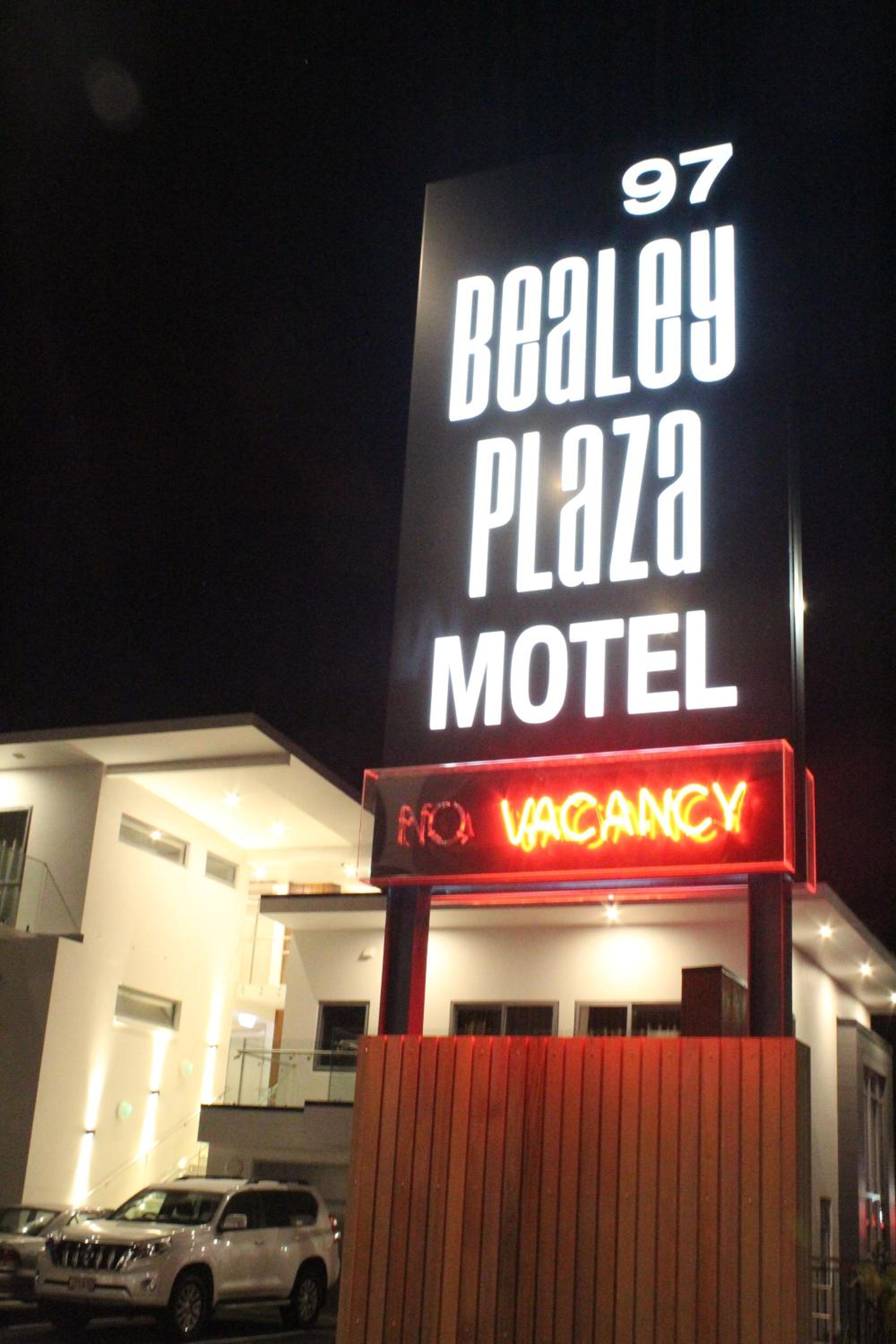 Bealey Plaza Motel view 4