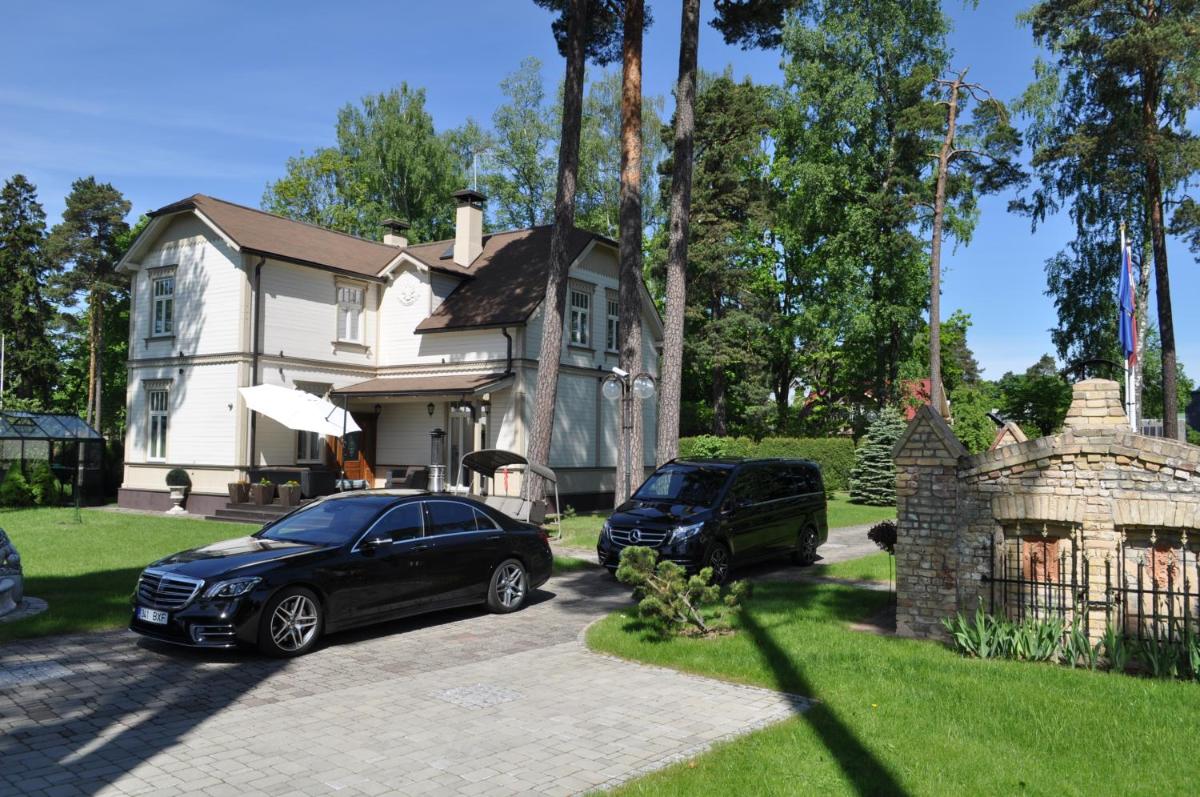 M.S. Kuznetsov Apartments