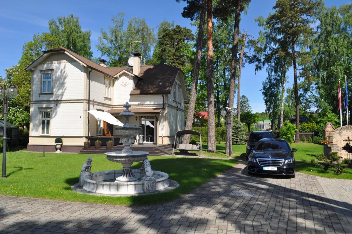 M.S. Kuznetsov Apartments