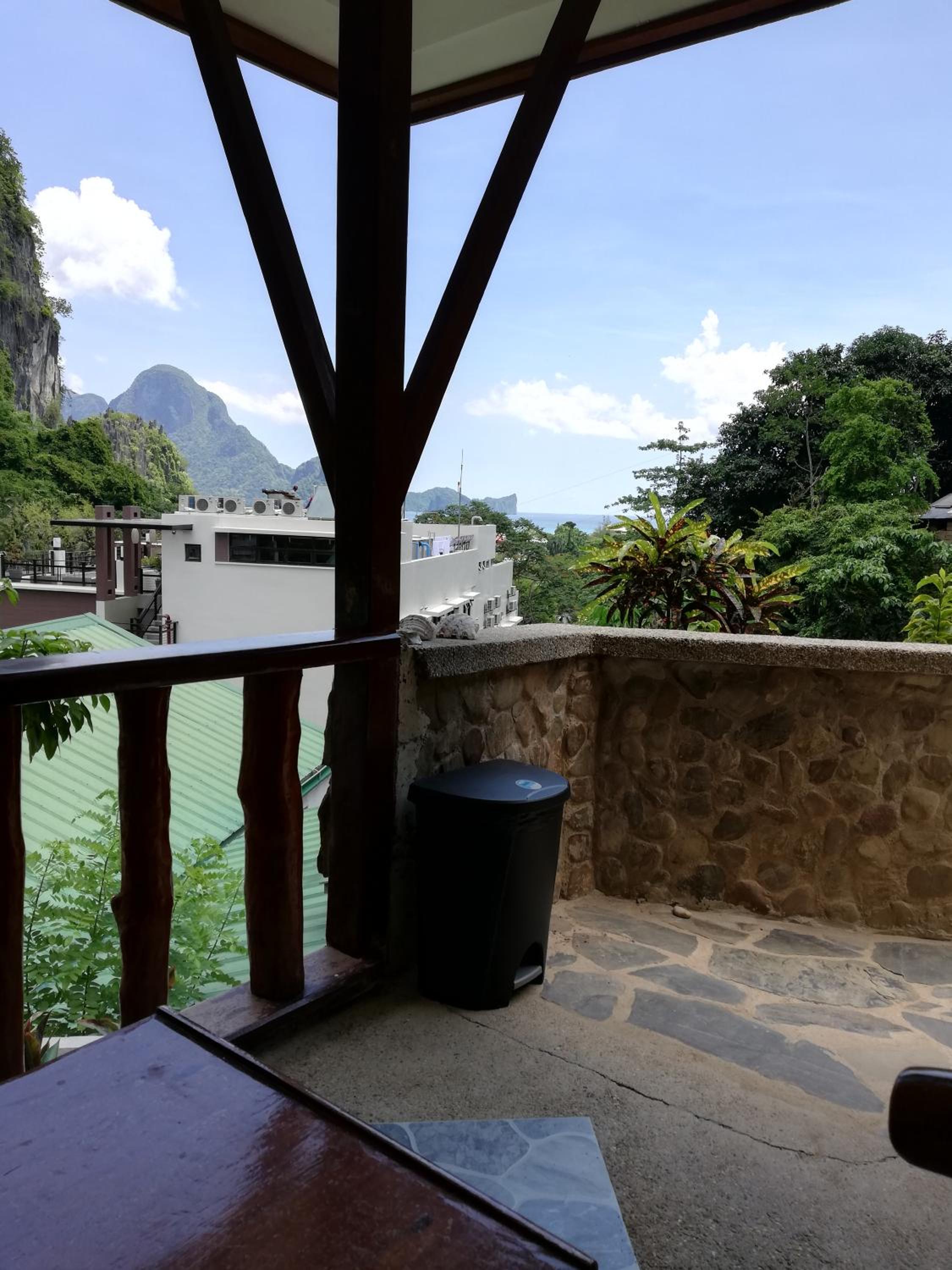 El Nido Viewdeck Cottages
