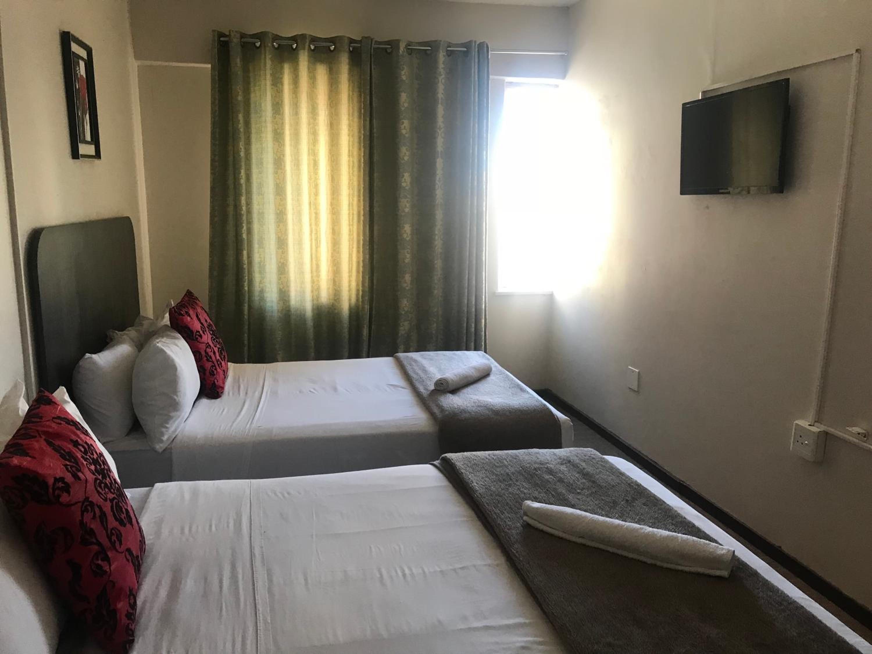 Johannesburg Vacations - Businessburg Hotel - Property Image 29