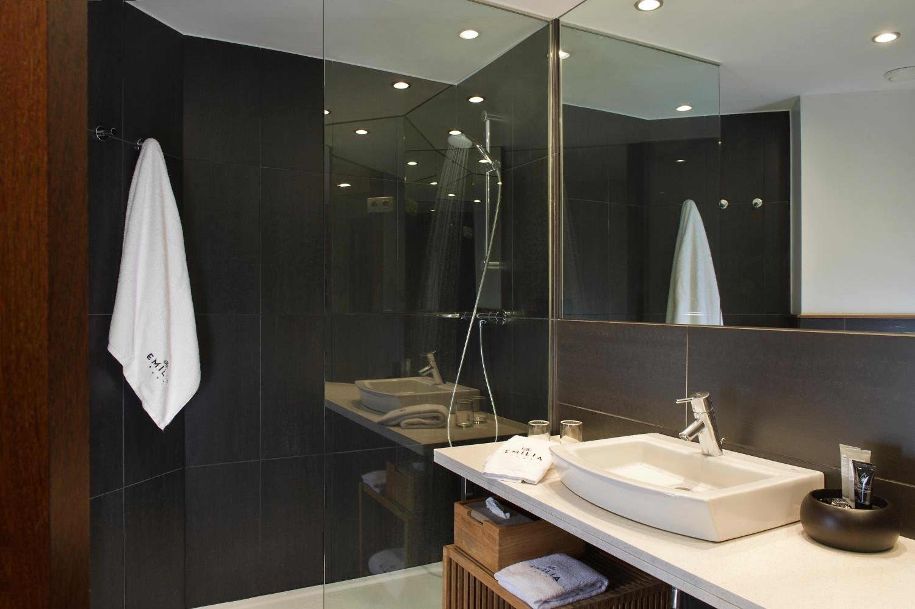Hotel Villa Emilia-1
