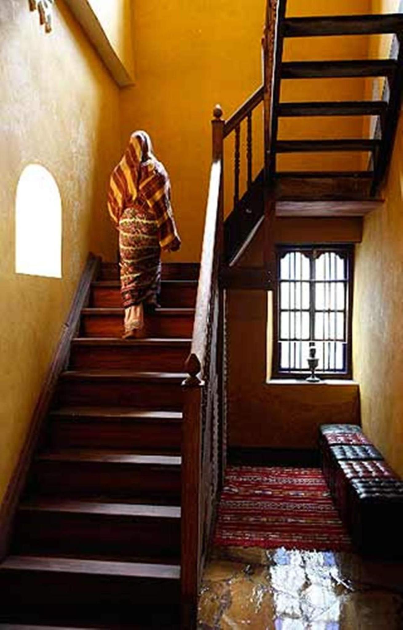Kholle House