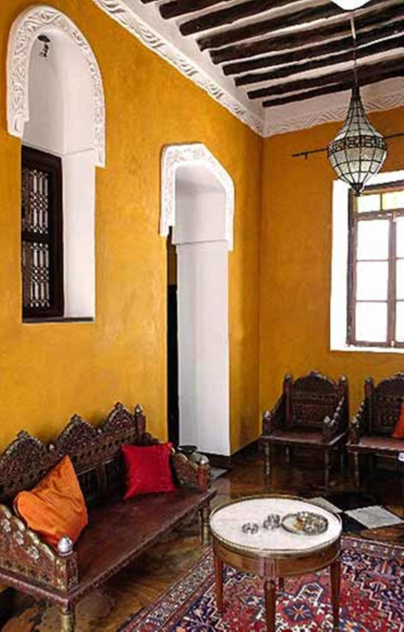 Kholle House