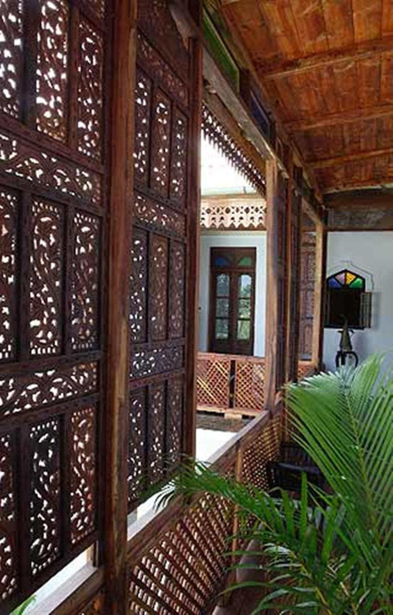 Kholle House
