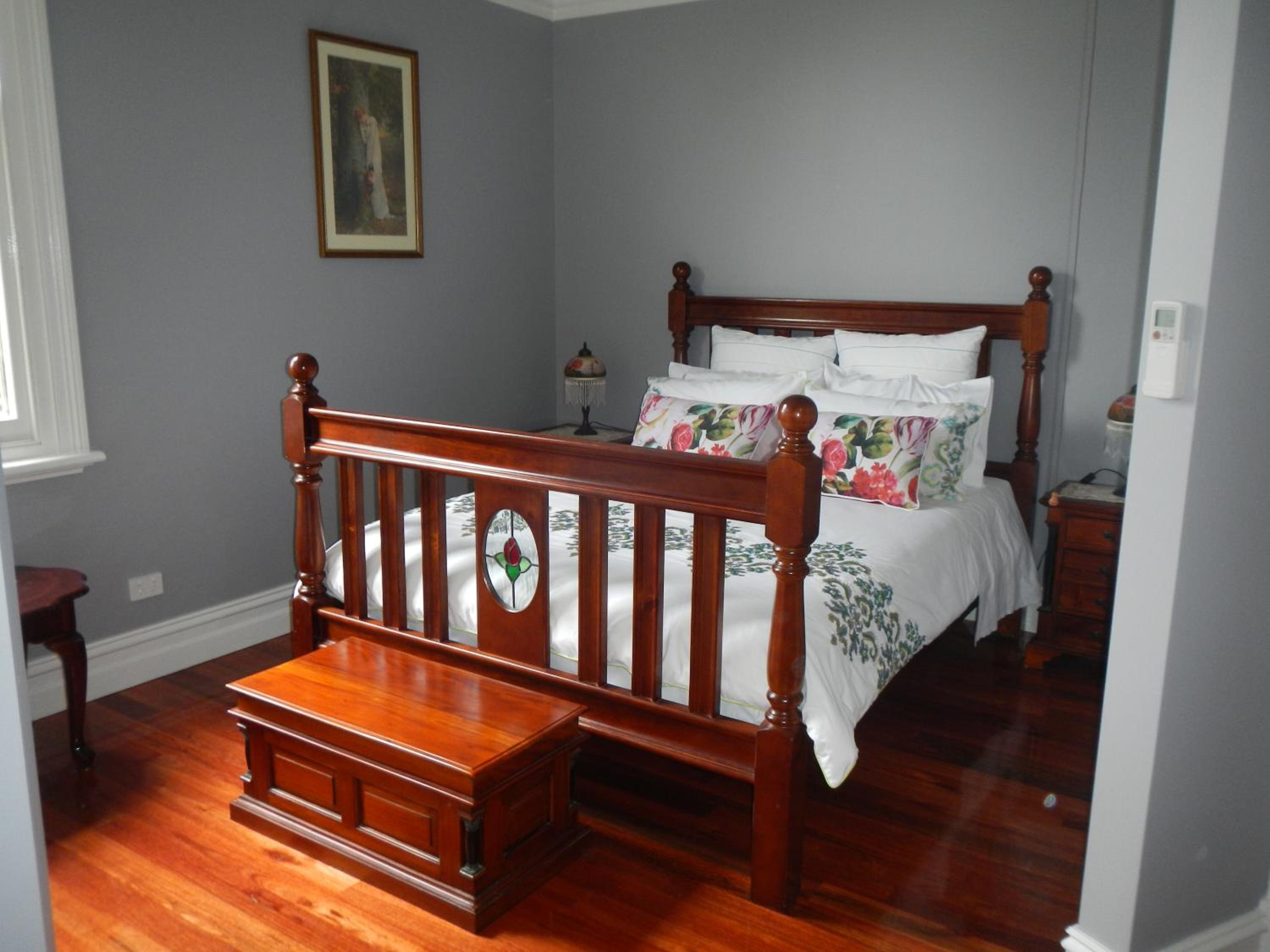 The Oaks Lilydale Accommodation