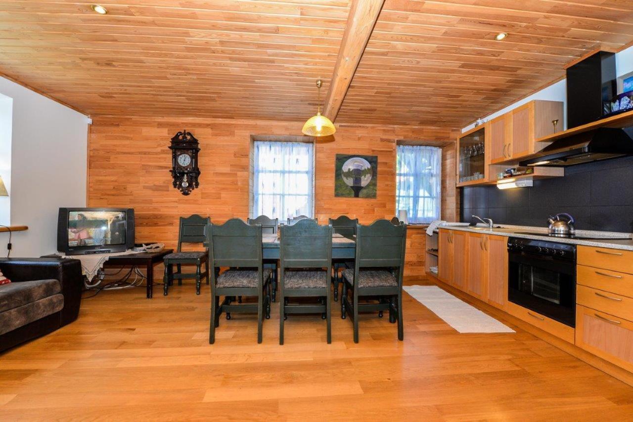 Apartamentas ''Jūratė'' 6-8 asmenims su sauna, privačiu kiemeliu prie jachtklubo. view 4